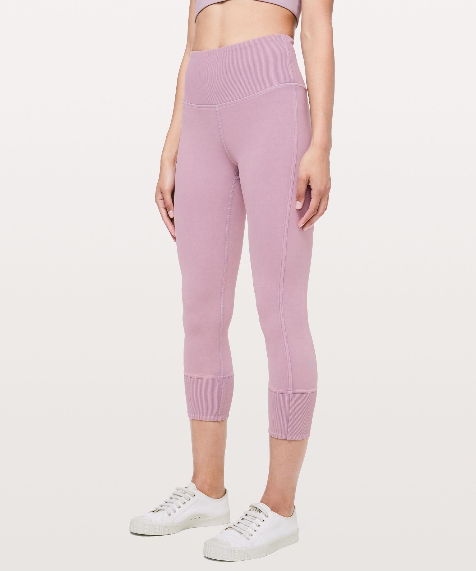 lululemon cropped wunder under