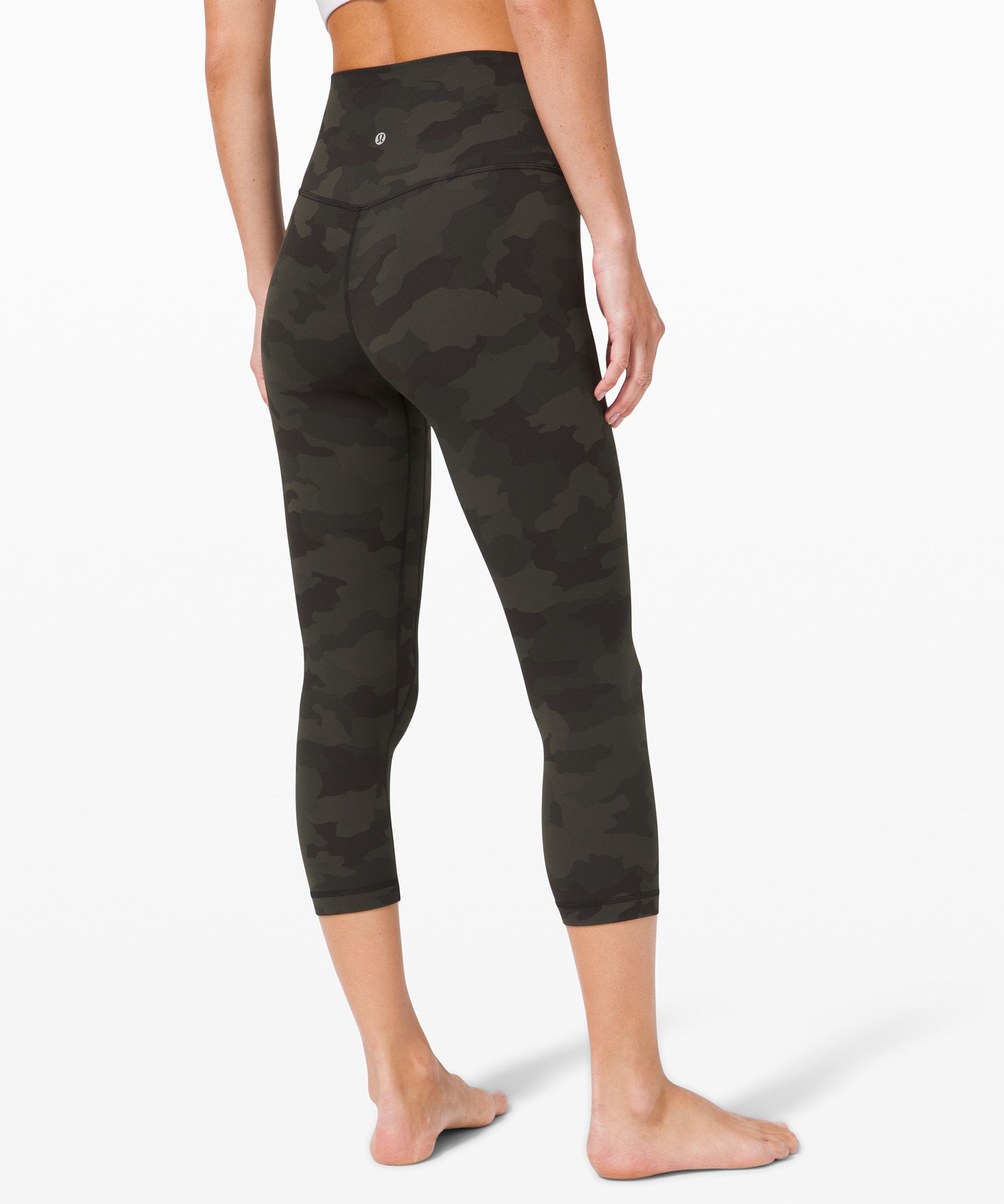 black camo lululemon leggings