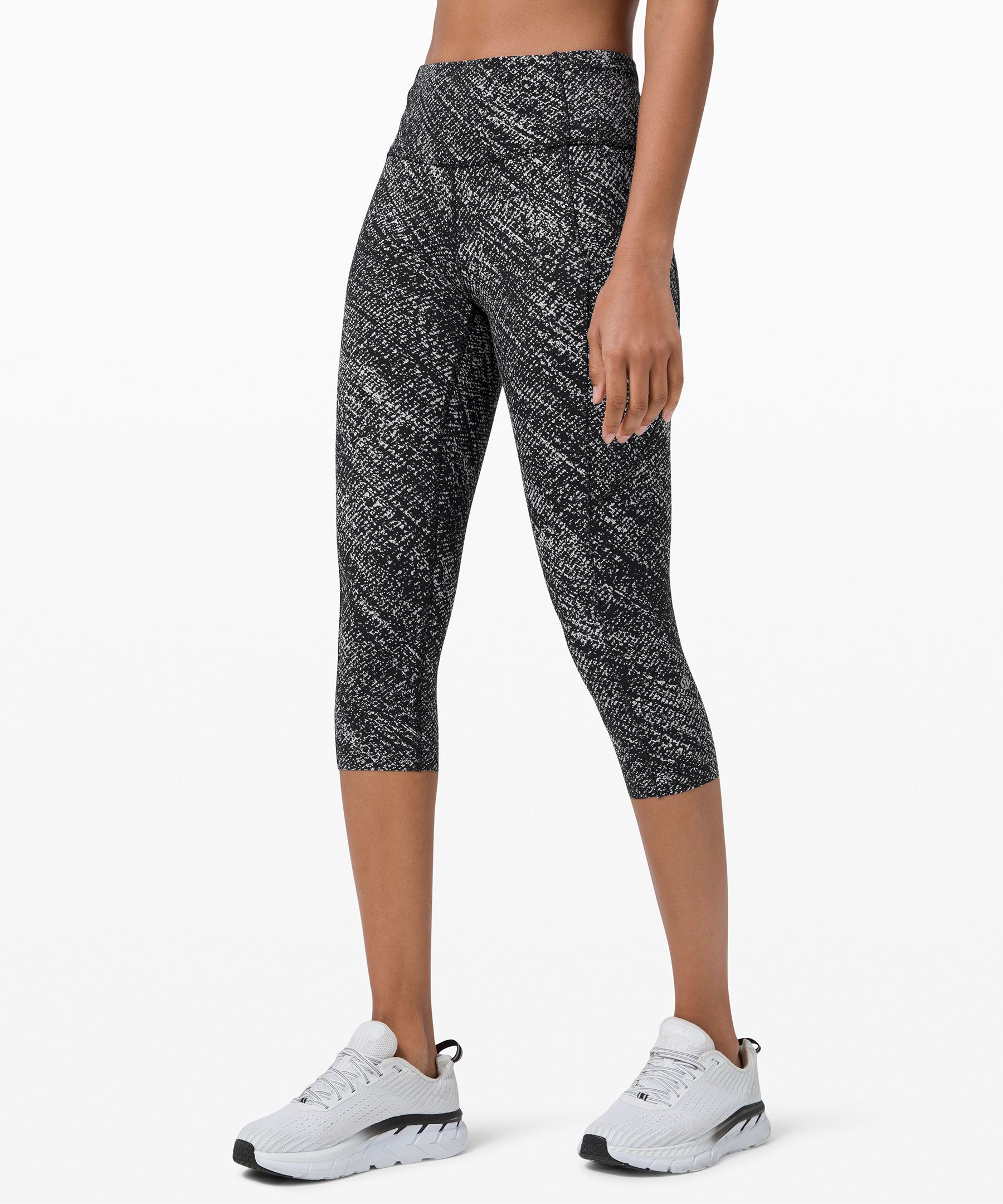 Fast and Free High-Rise Crop 19" *Reflective