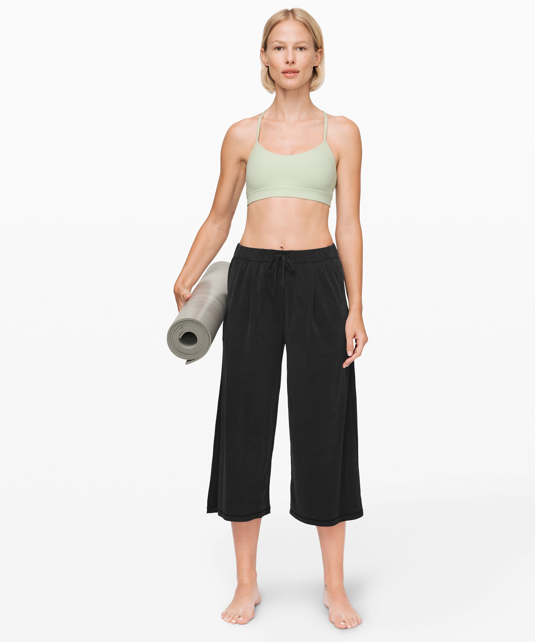 Lululemon flow in elegance short best sale