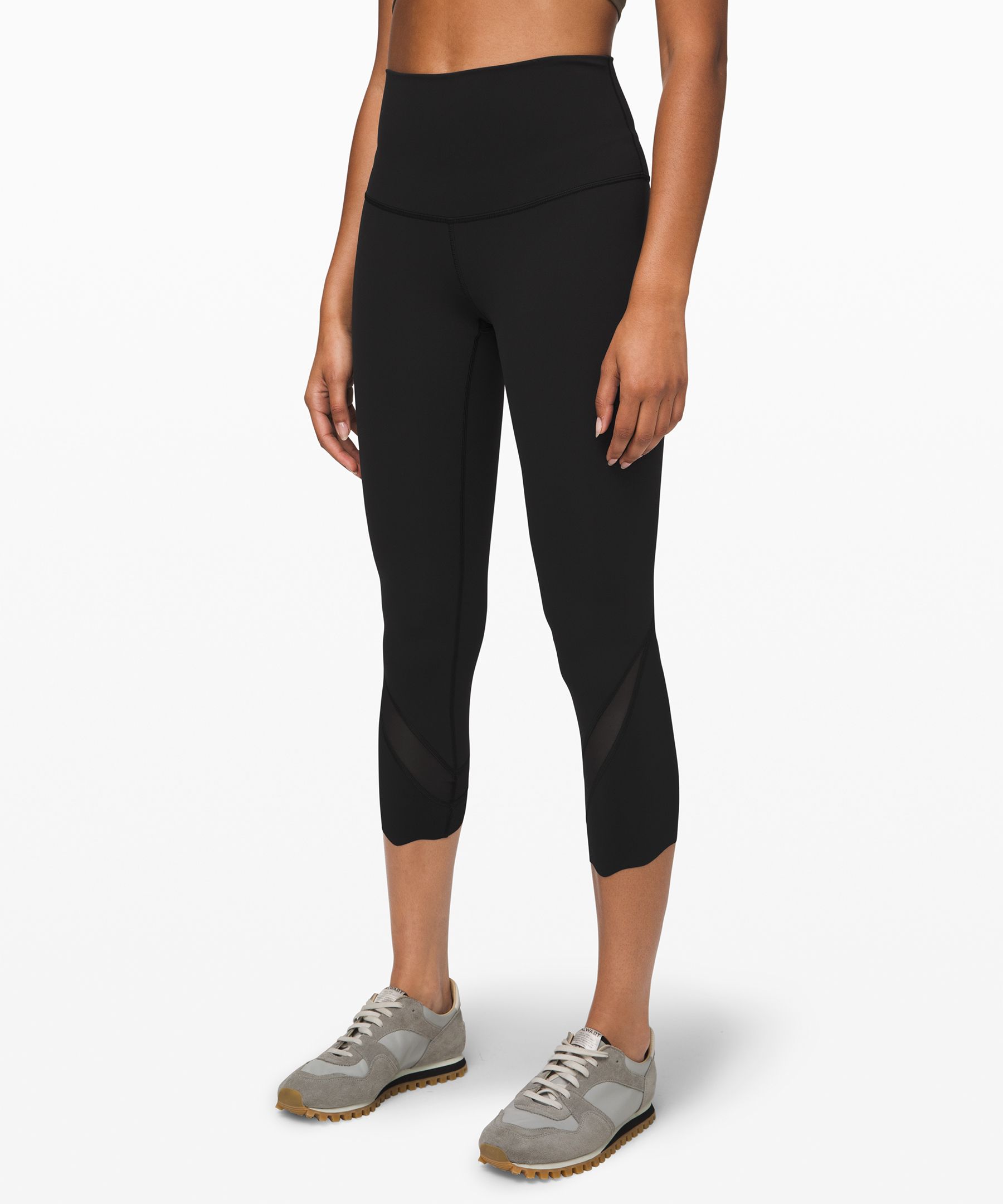 Leggings with scalloped hem hotsell