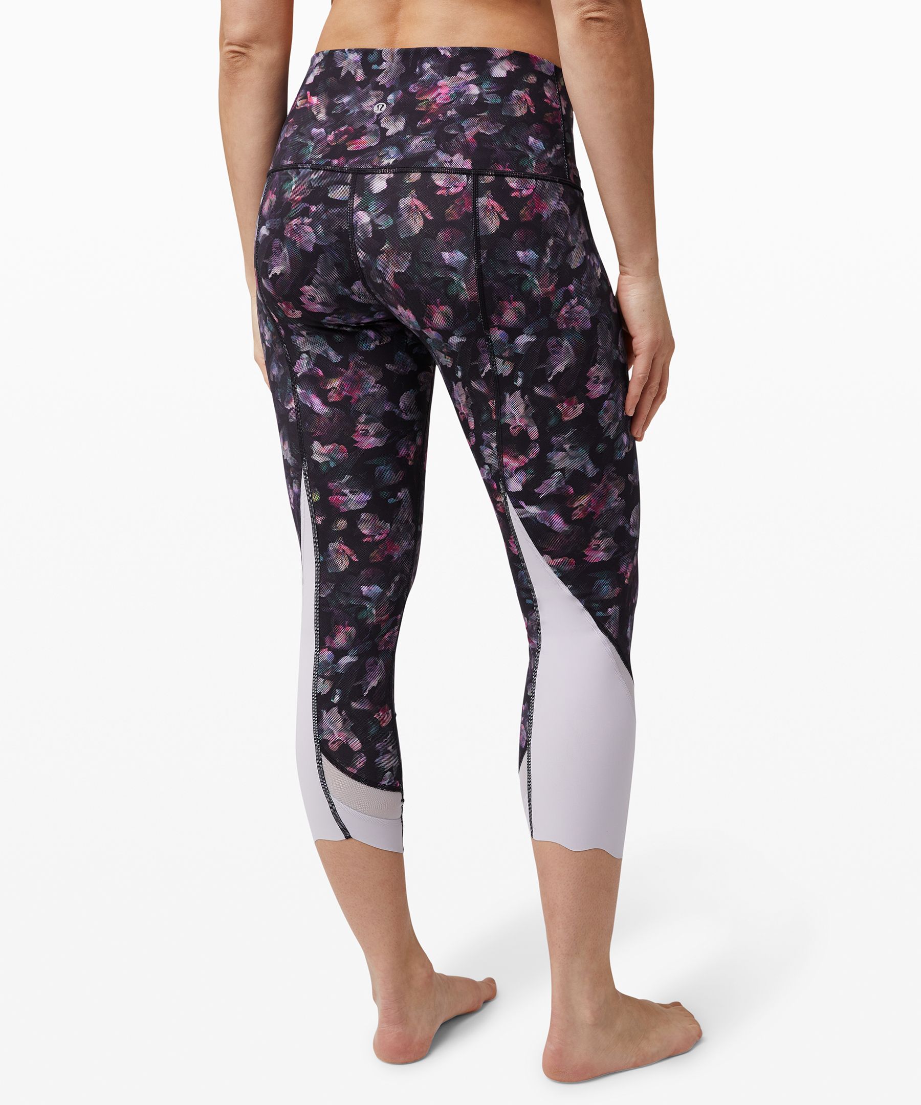 Lululemon + Wunder Under Crop High-Rise Roll Down Scallop Luxtreme