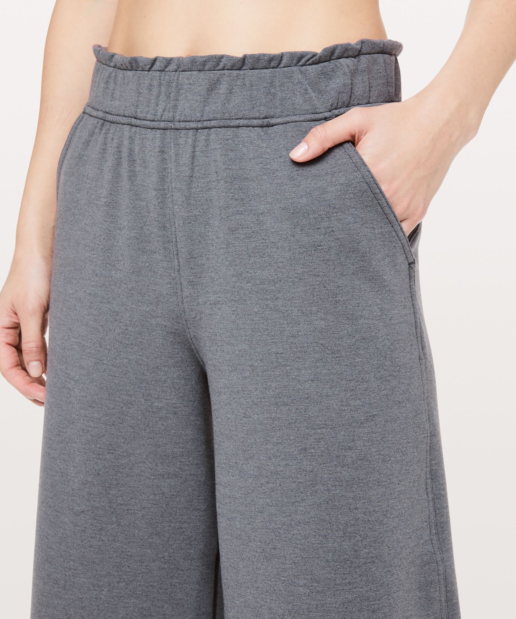 lululemon hello sunday crop