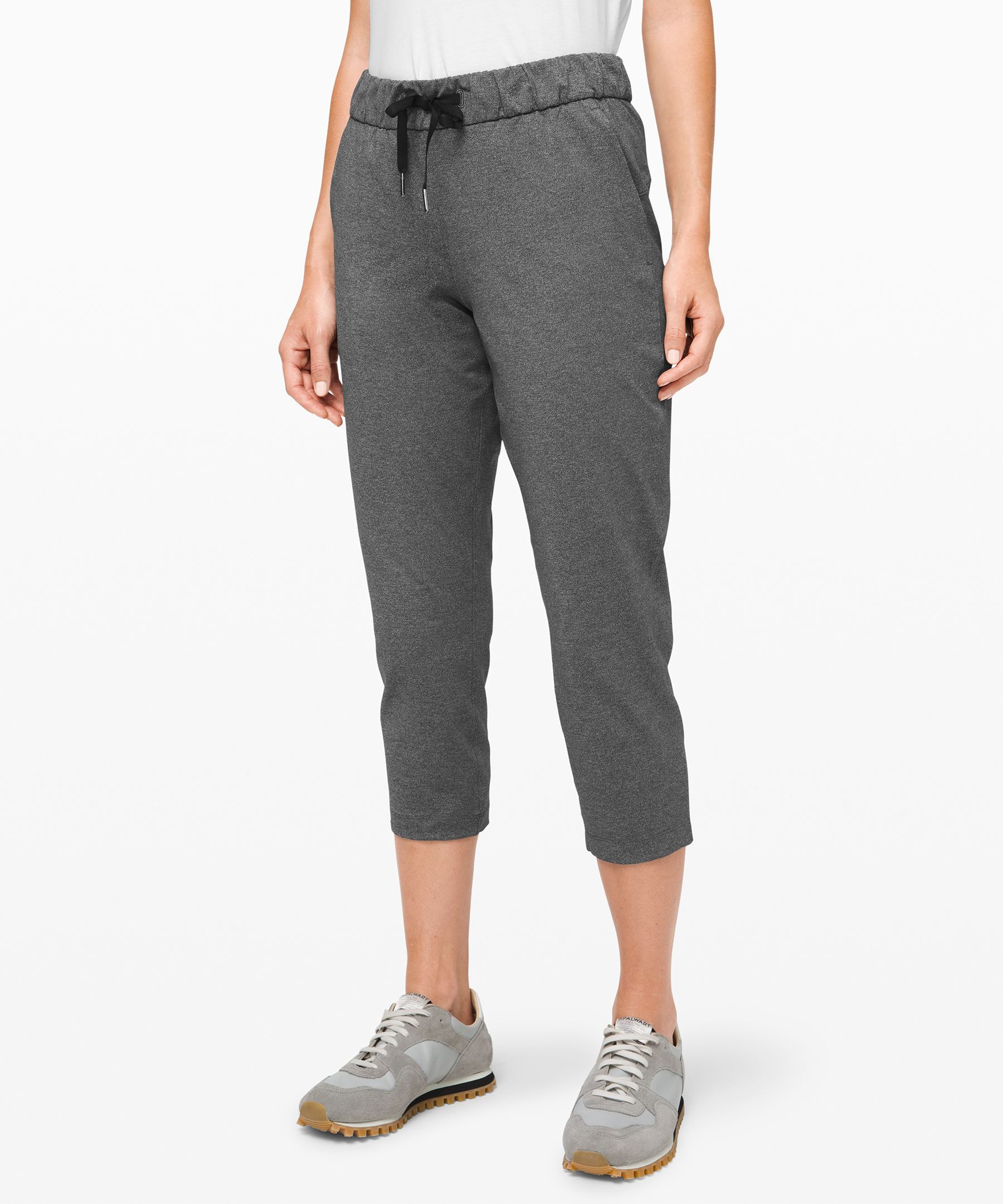 Lululemon On The Fly Crop Jogger - Black - lulu fanatics