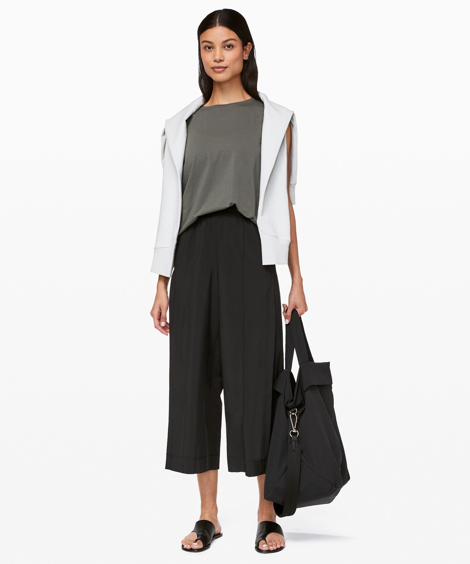 Lululemon Wanderer Culotte In Grey