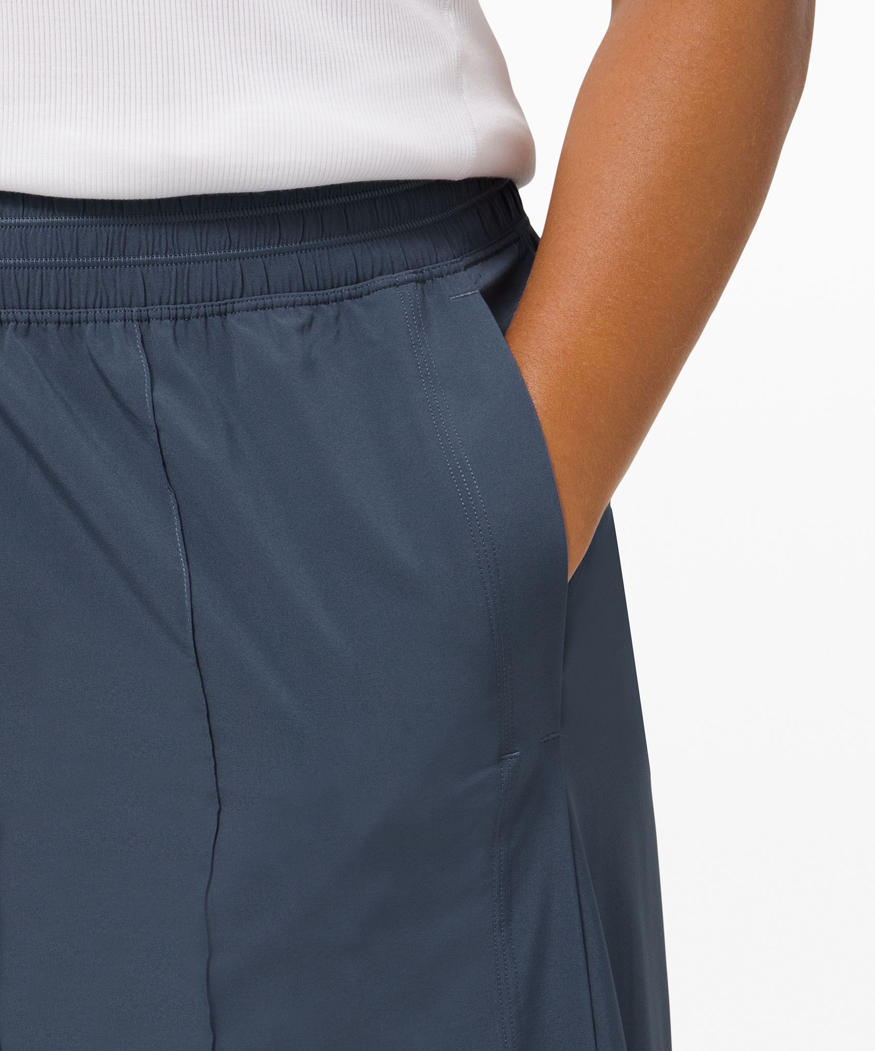 lululemon athletica, Pants & Jumpsuits, Lululemon Wanderer Culottes Pants  In Size 6 Color Navy
