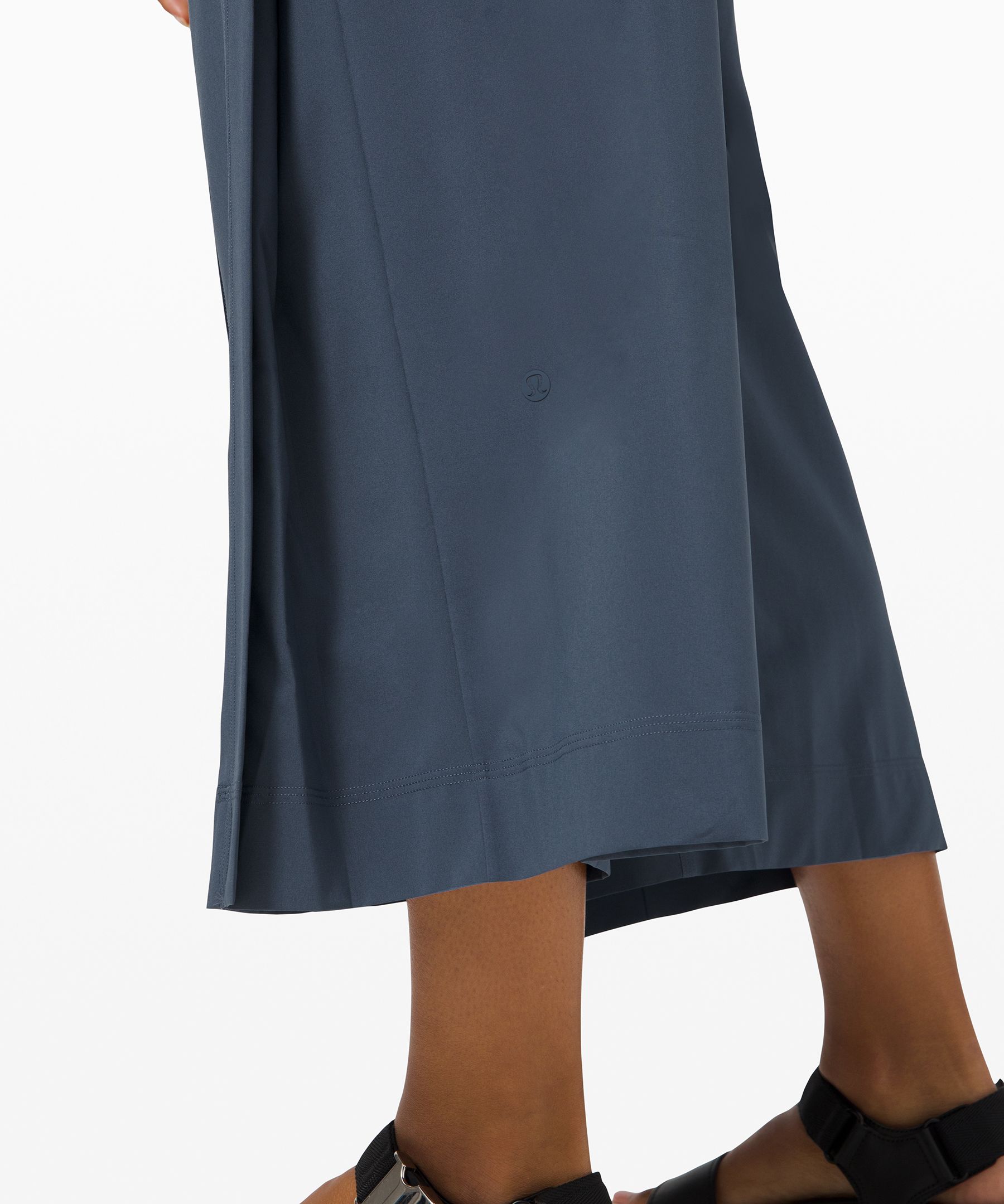 Another lulu for work outfit! Wanderer culotte in navy with the