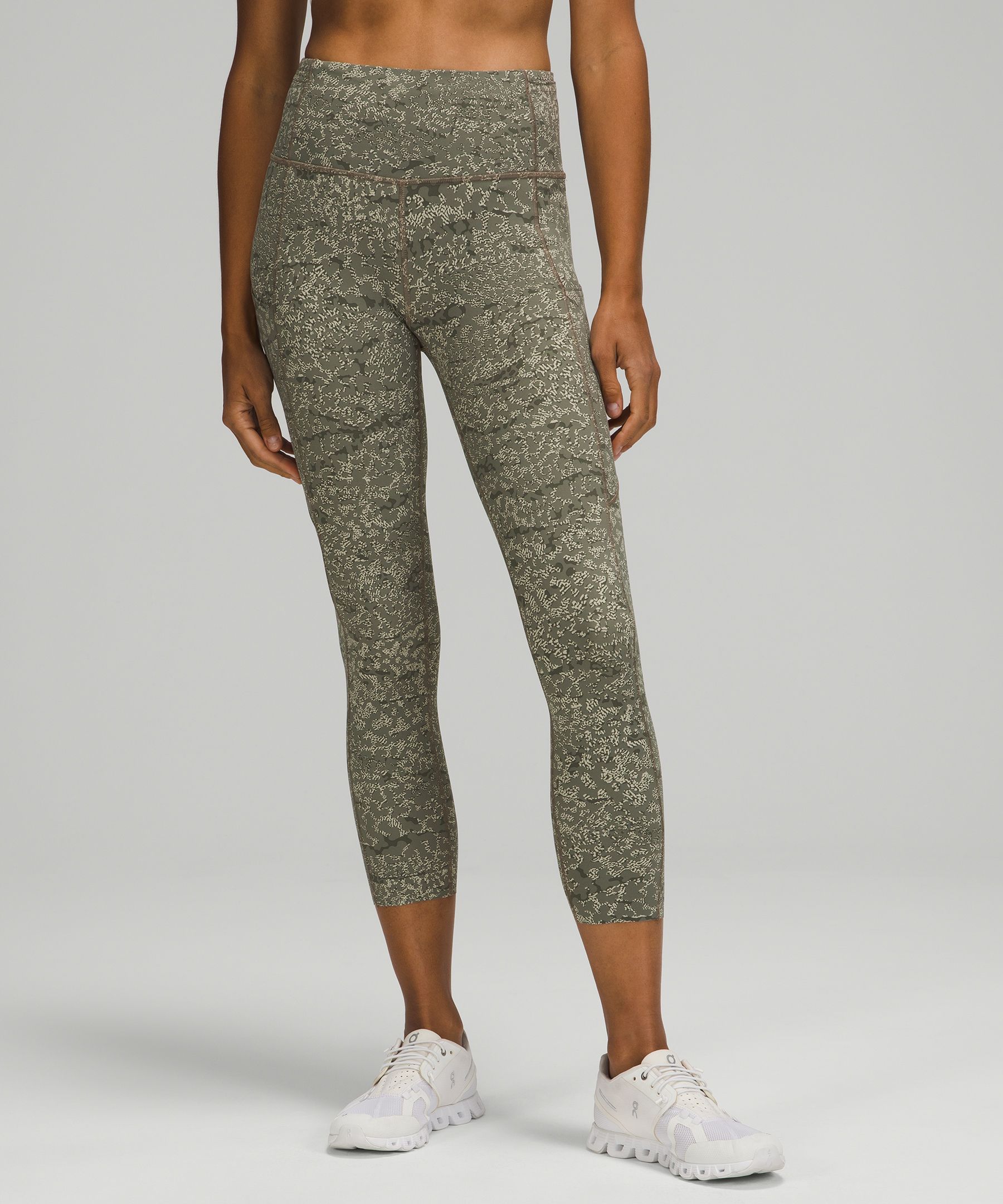 Fast and Free High-Rise Crop 23" *7 Pocket