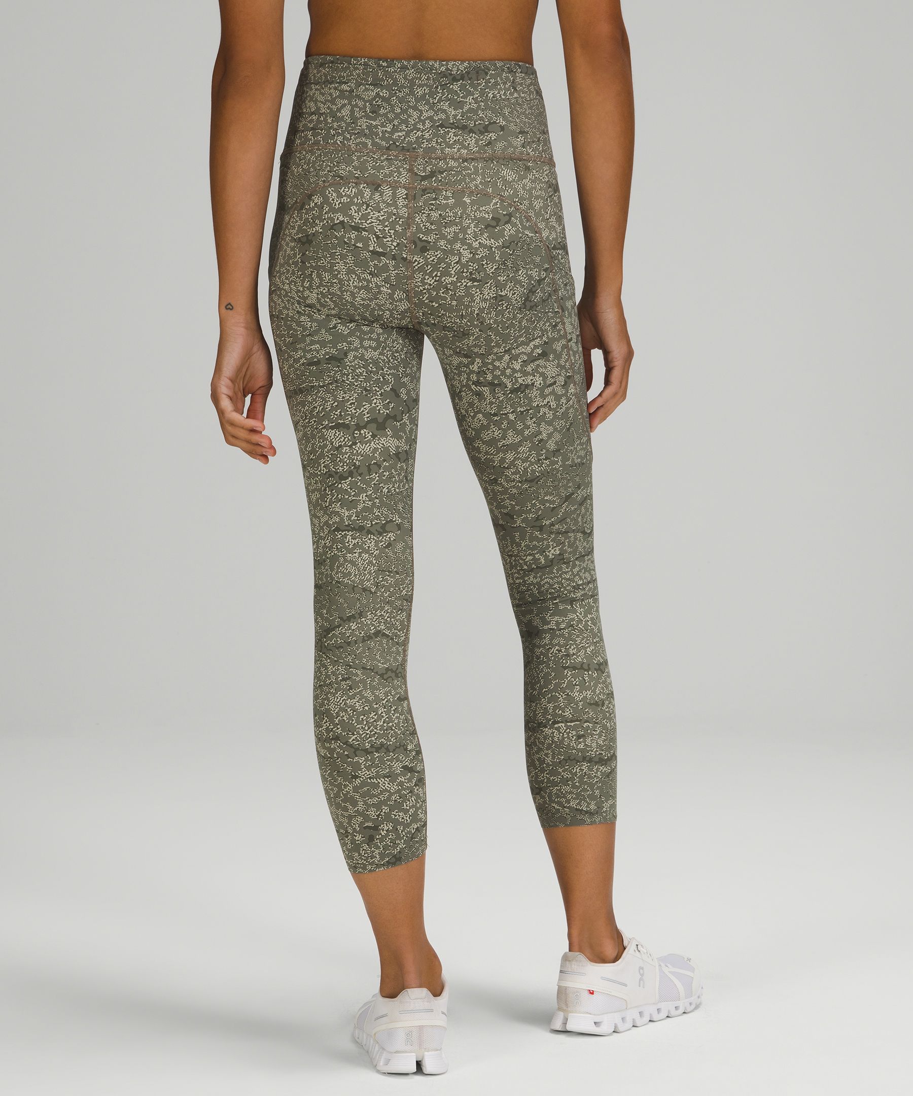 Fast and Free High-Rise Crop 23" *7 Pocket