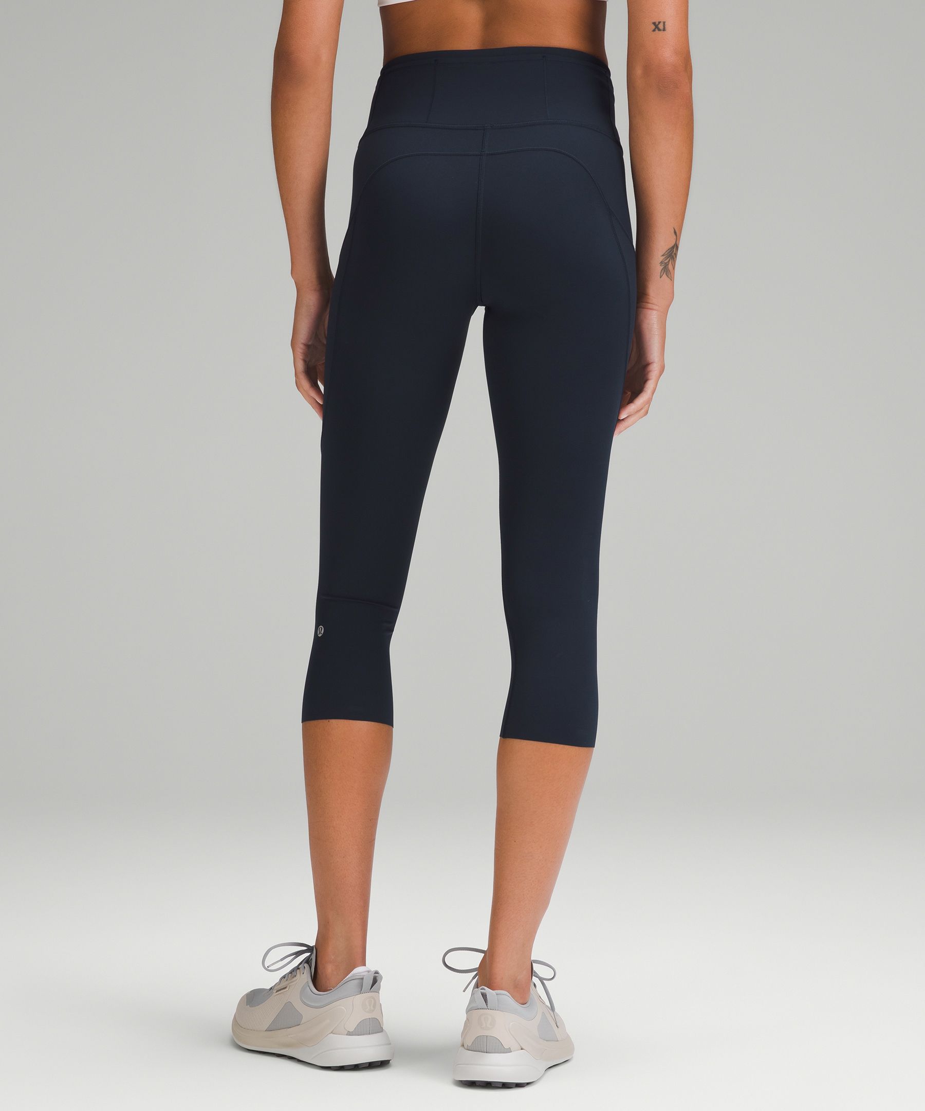 Lululemon Flow & Go Crop Pants Small Leggings Black Yoga Seamless  Compression