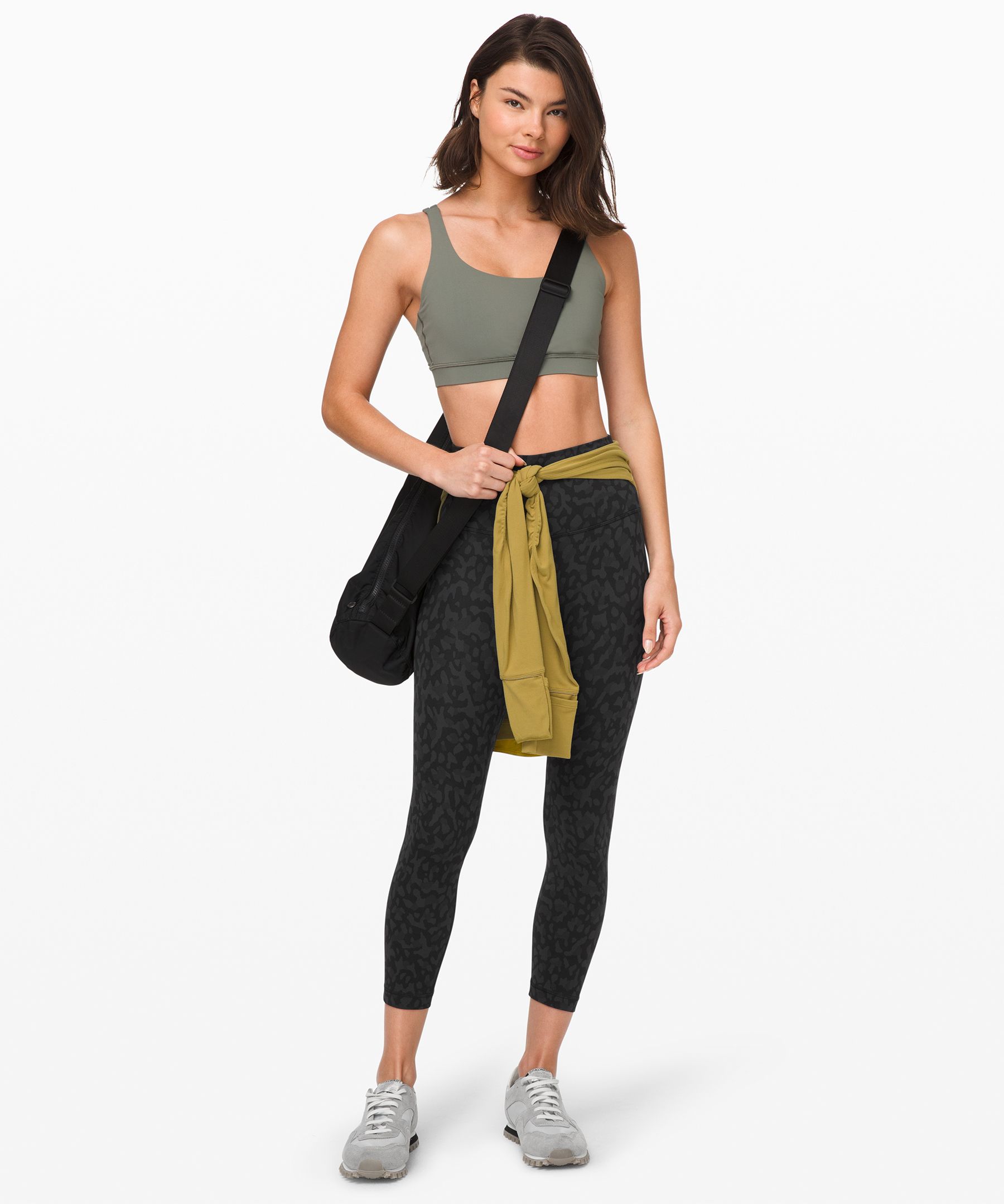 Align Crop 23" *Online Only