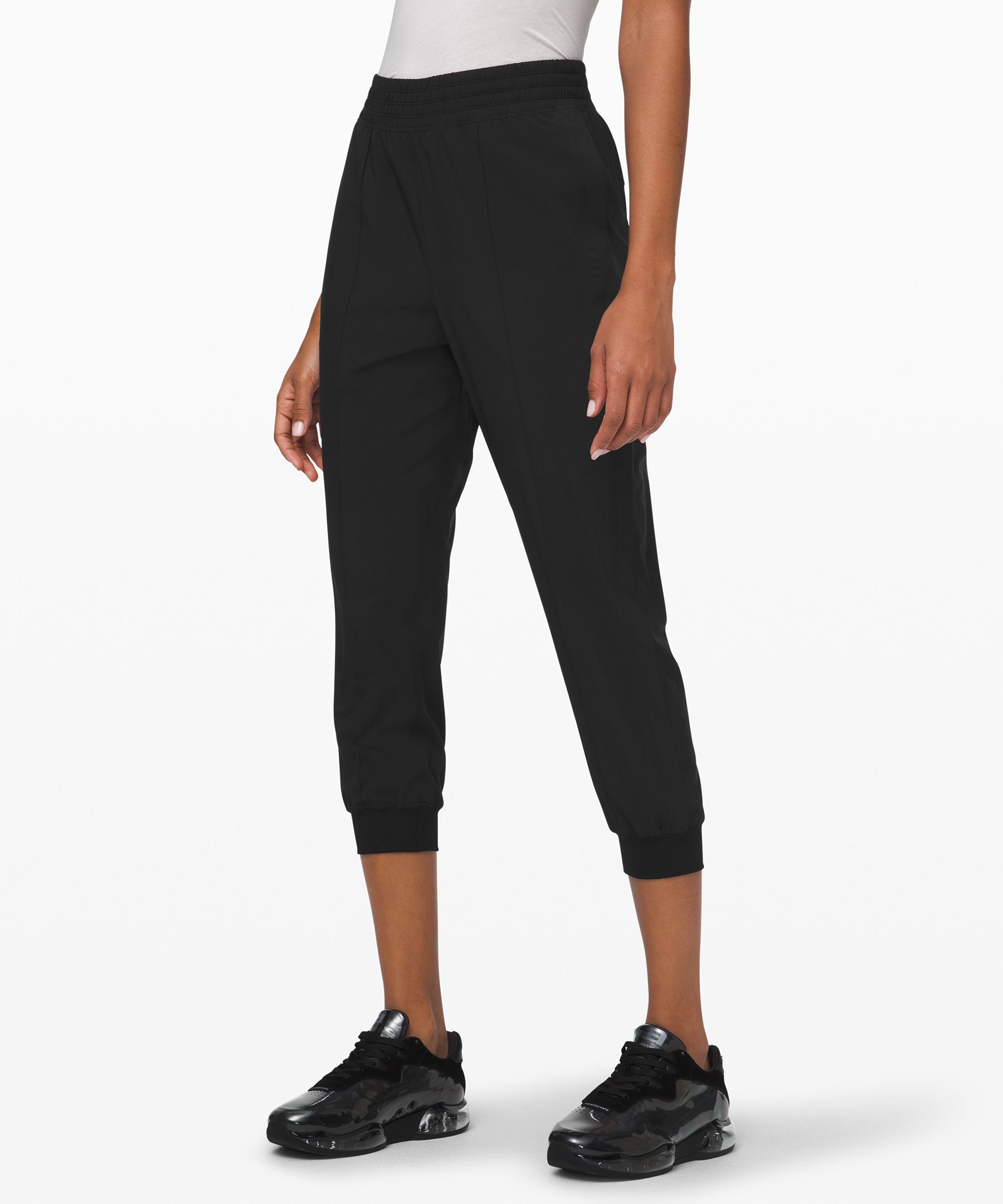 Lululemon Wanderer Cropped Jogger In Black