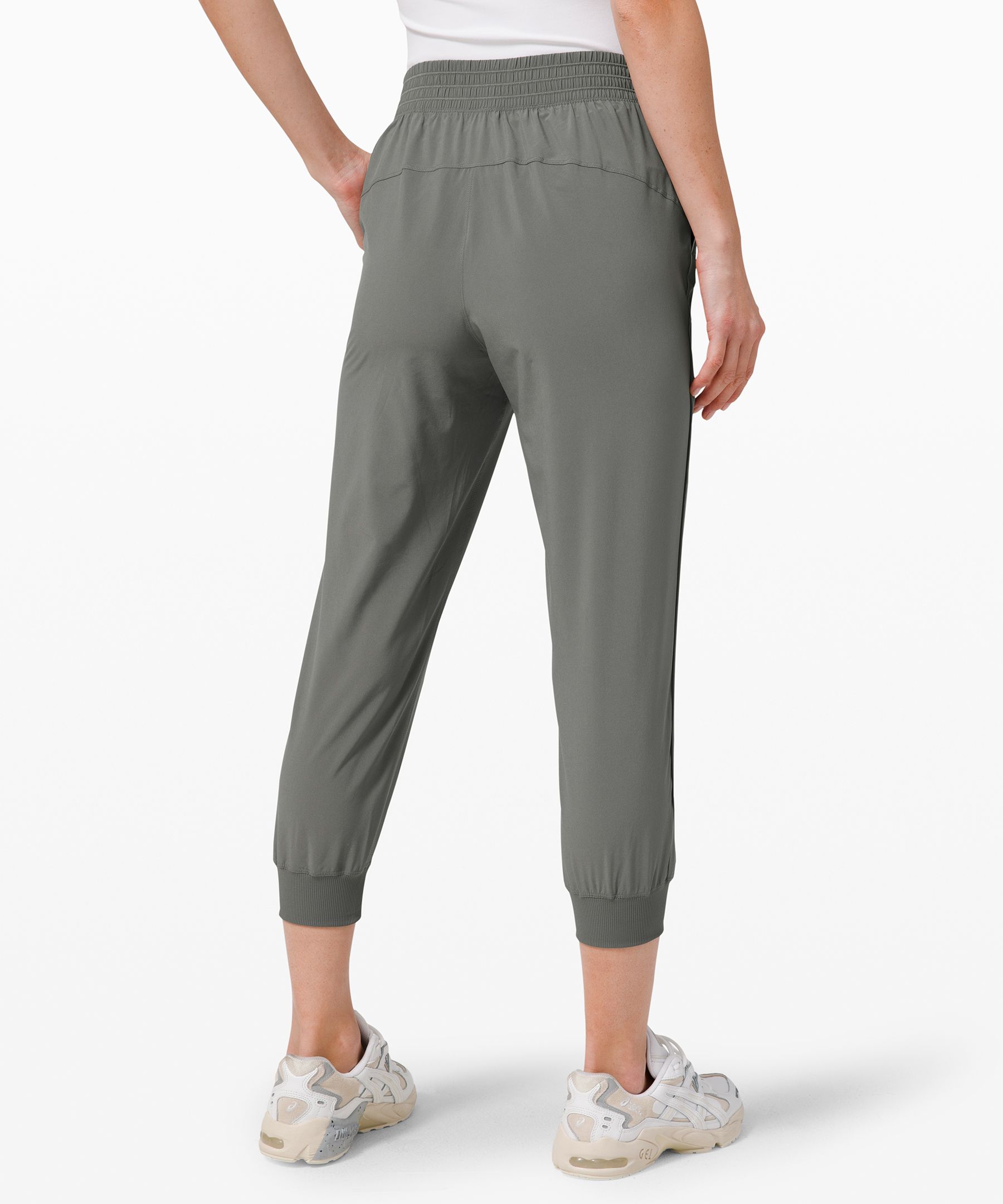 Wanderer Cropped Jogger | Trousers 
