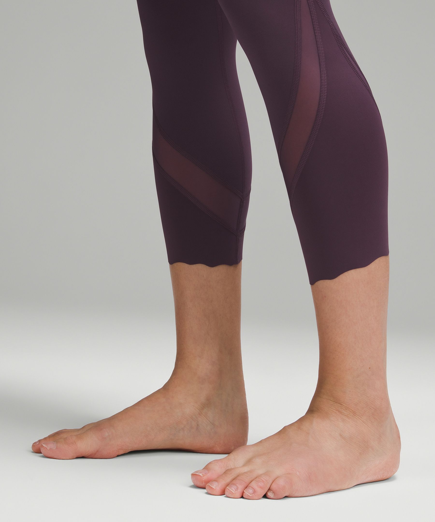 lululemon scalloped bottom leggings