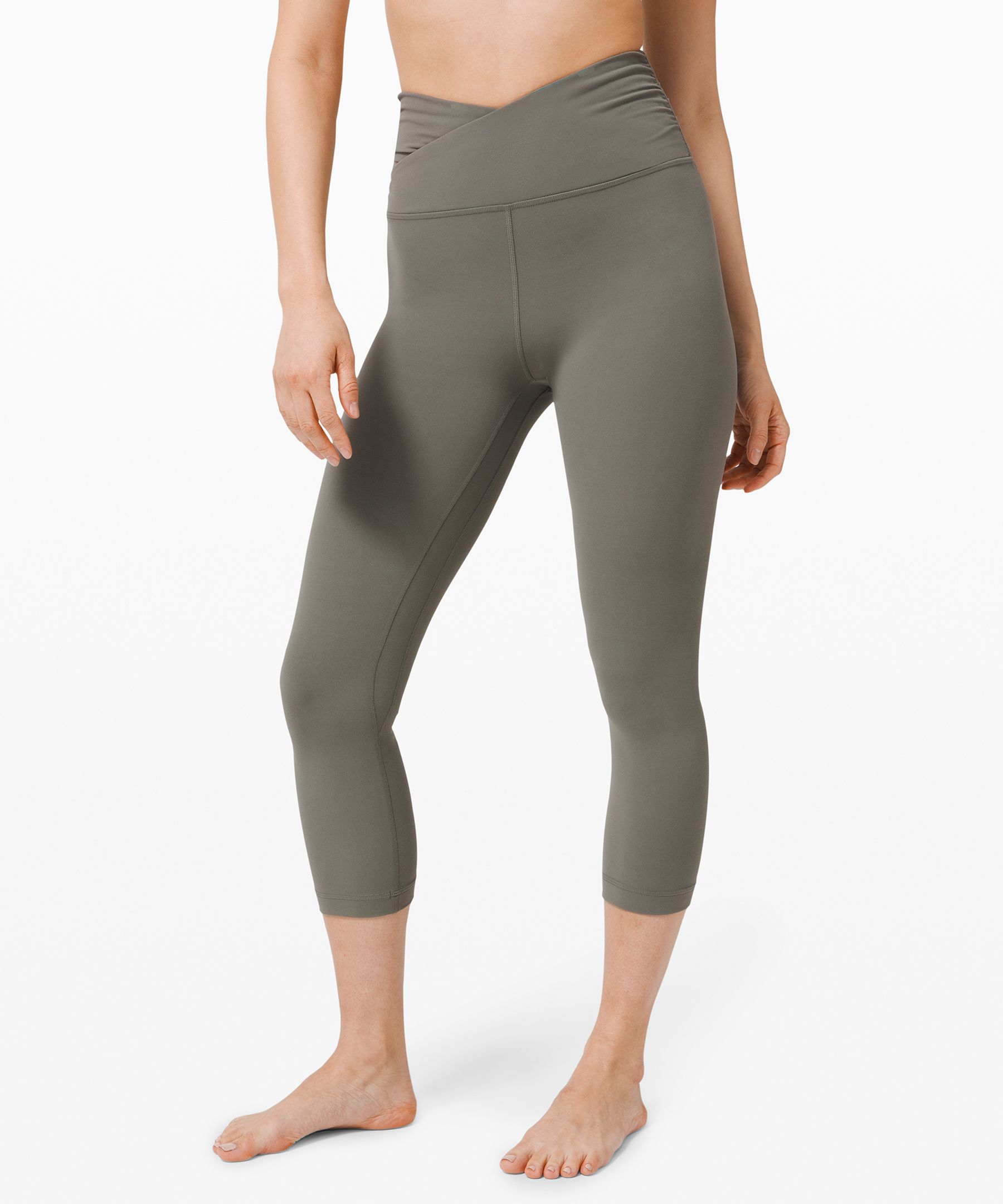 lululemon high waisted crop leggings