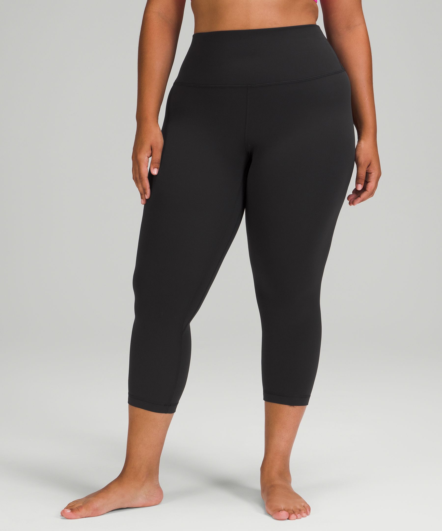 Lululemon Lululemon Pants Size 6 Women Black Crop Leggings Compression  Athletic Logo (N16)