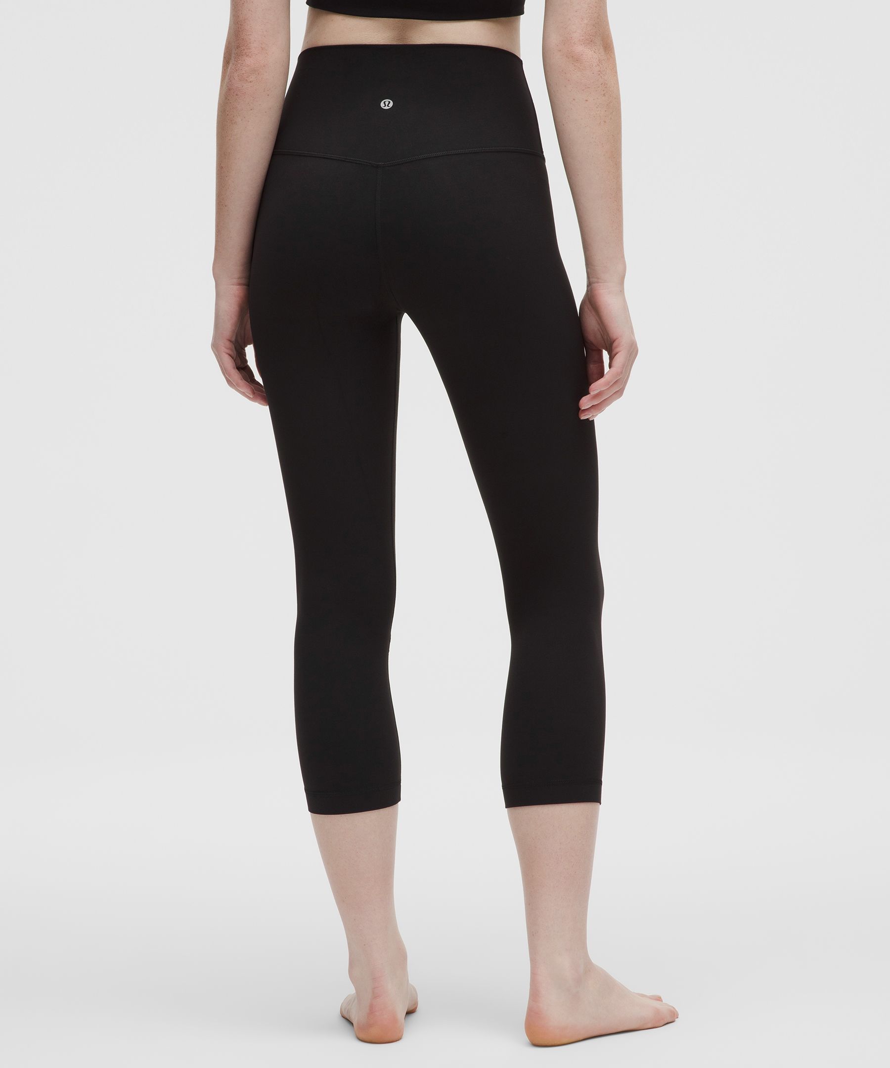 Lululemon Size 4 Black Align Crop 21” Leggings