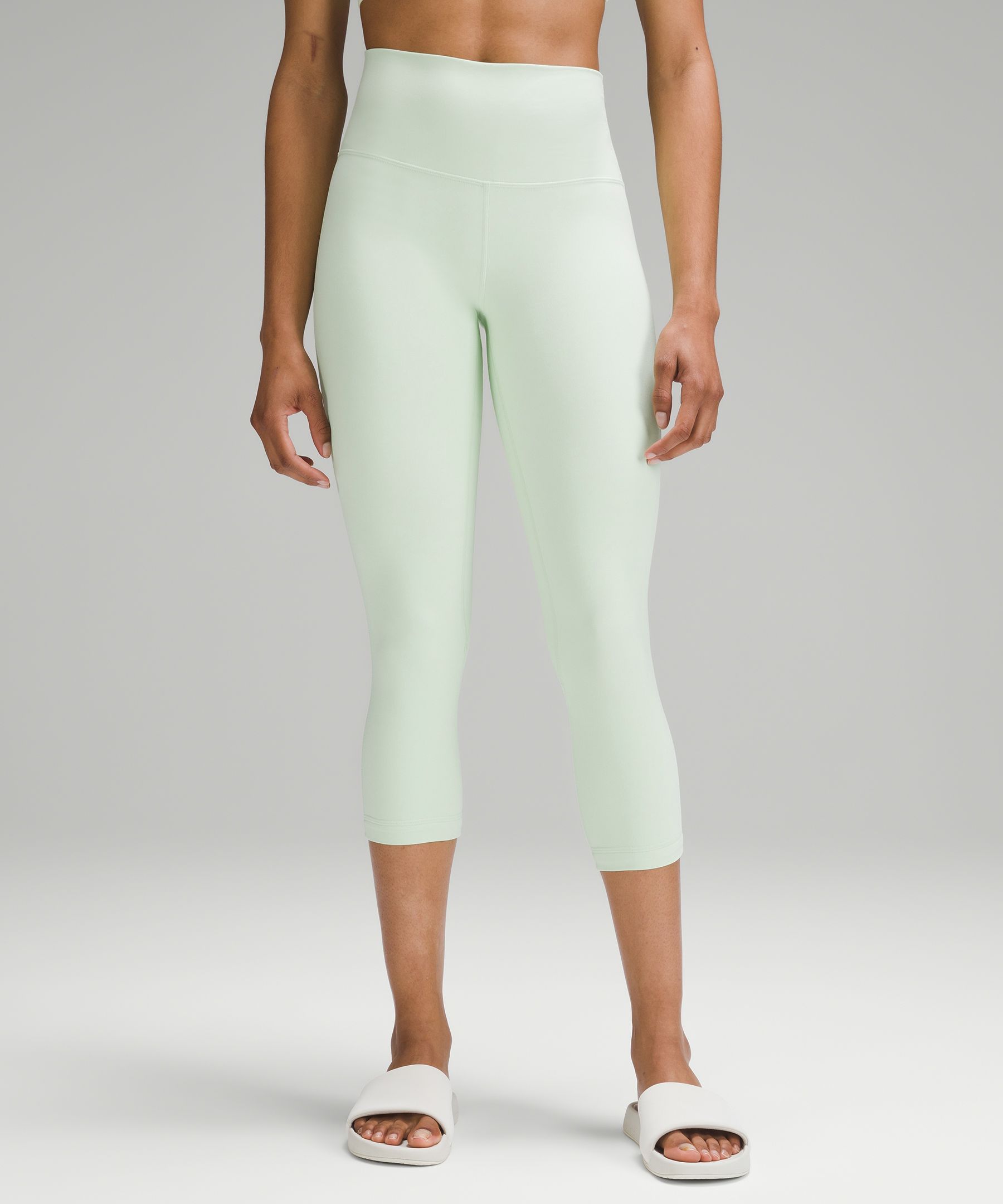 Cropped Colorblocked Leggings: Lululemon Throwback Inspire High-Rise Crop, Lululemon's Throwback Collection Is a Nod to the Brand's Early Bestsellers