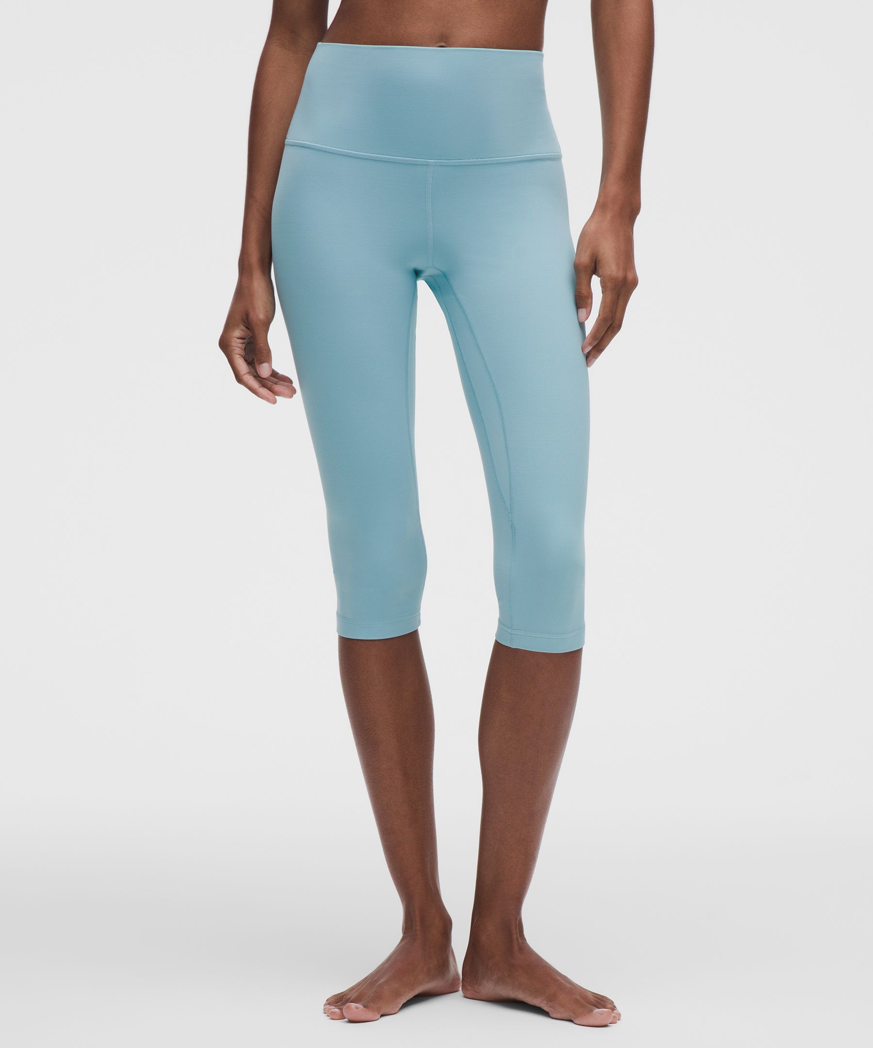 Leggings lululemon Align&trade; de tiro alto abajo de la rodilla 17&rdquo;