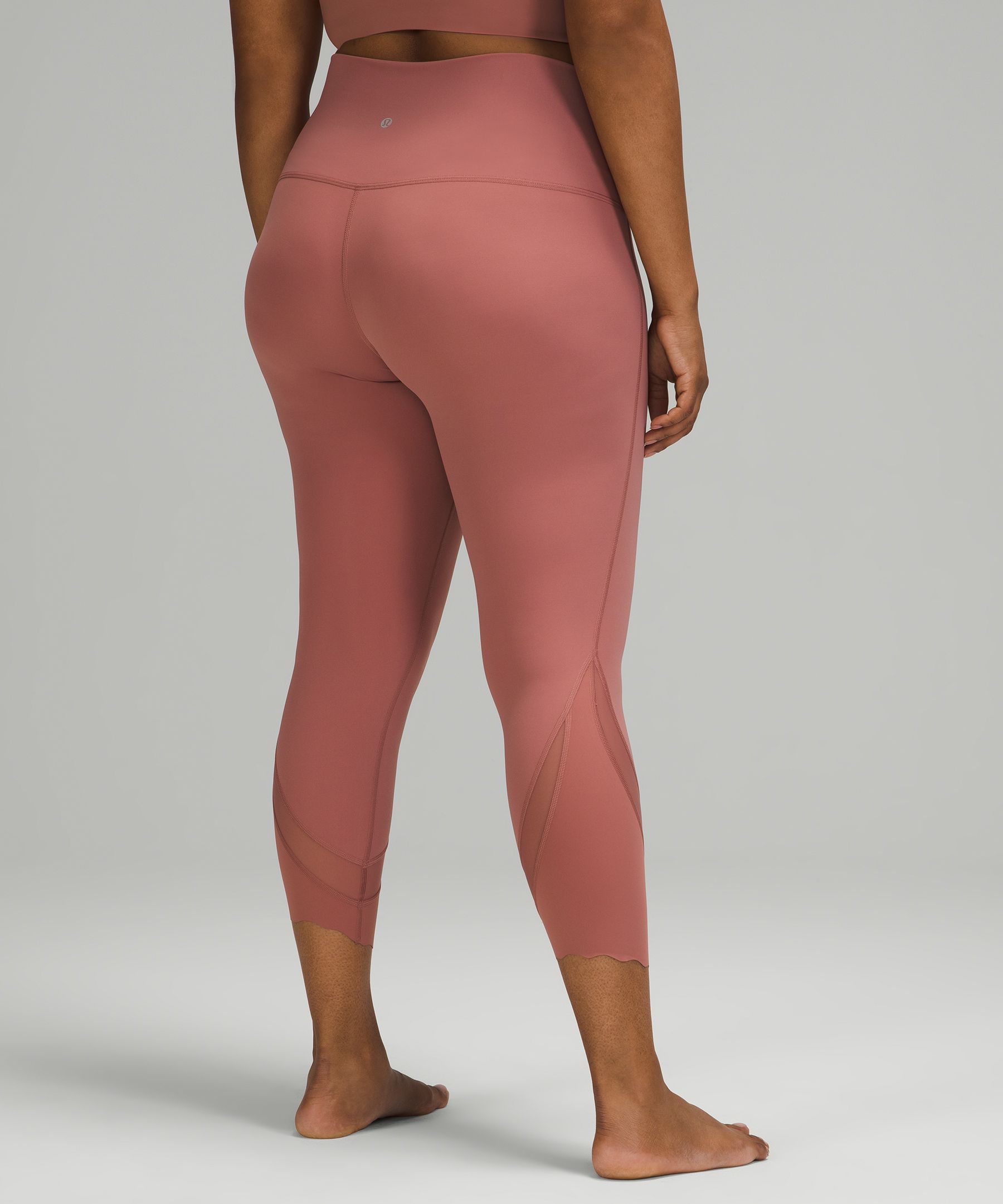 Size 6 - Lululemon Wunder Under Crop II *Roll Down Scallop Full-On Lux –  Your Next Gem