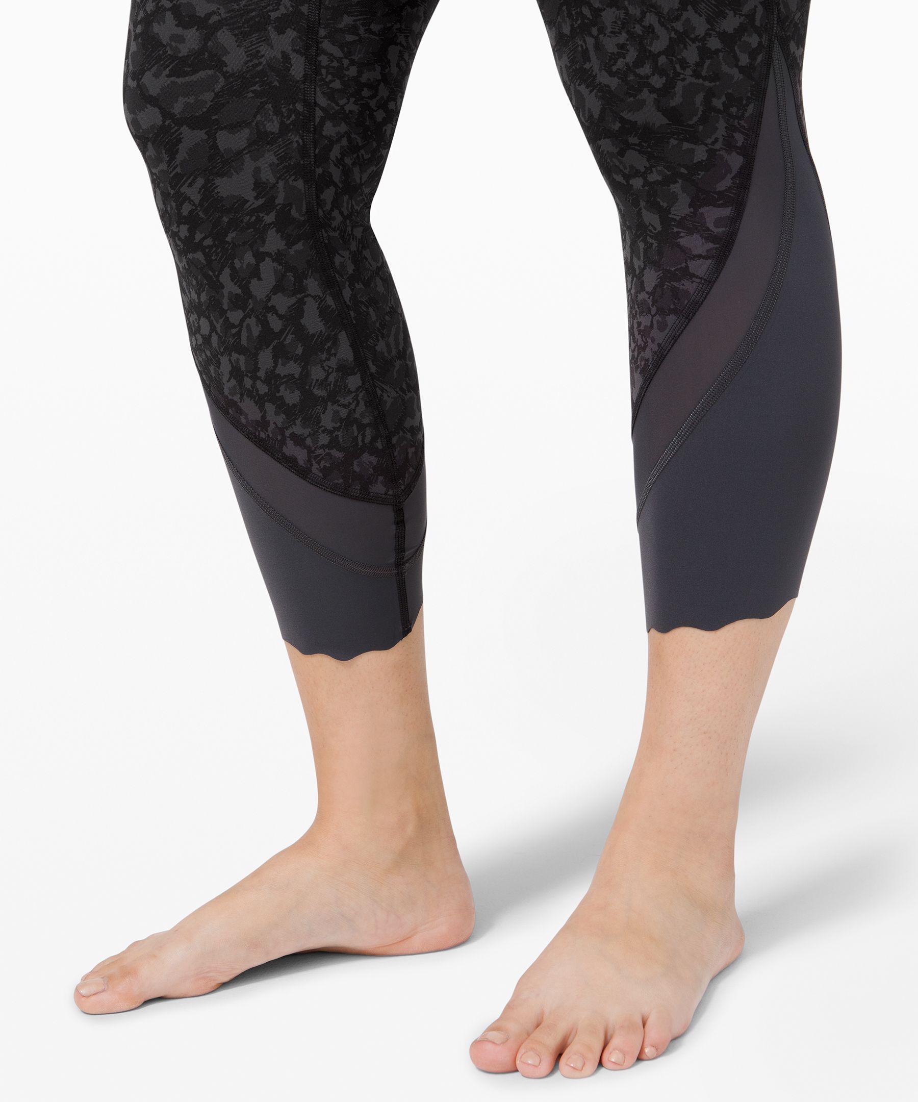 Lululemon Wunder Under Crop High-Rise *Roll Down Scallop Full-On