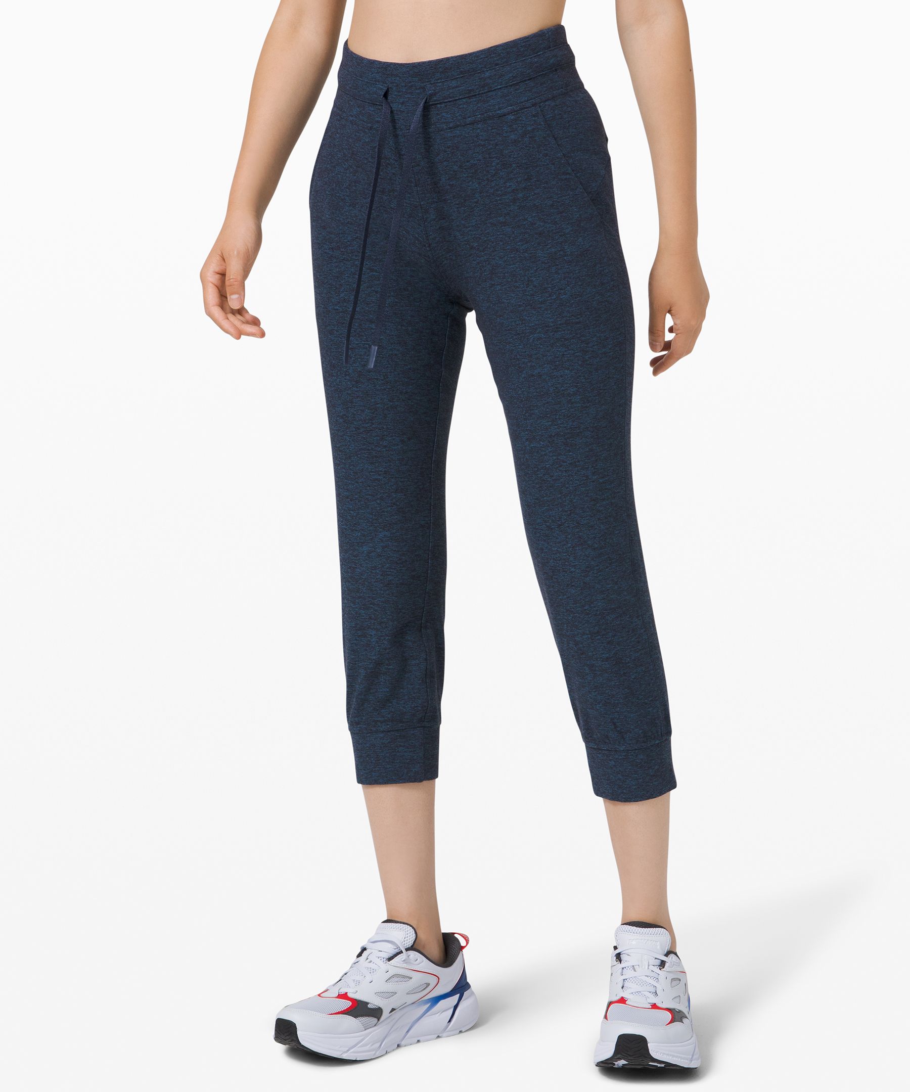 Lululemon Women's Jogger  International Society of Precision