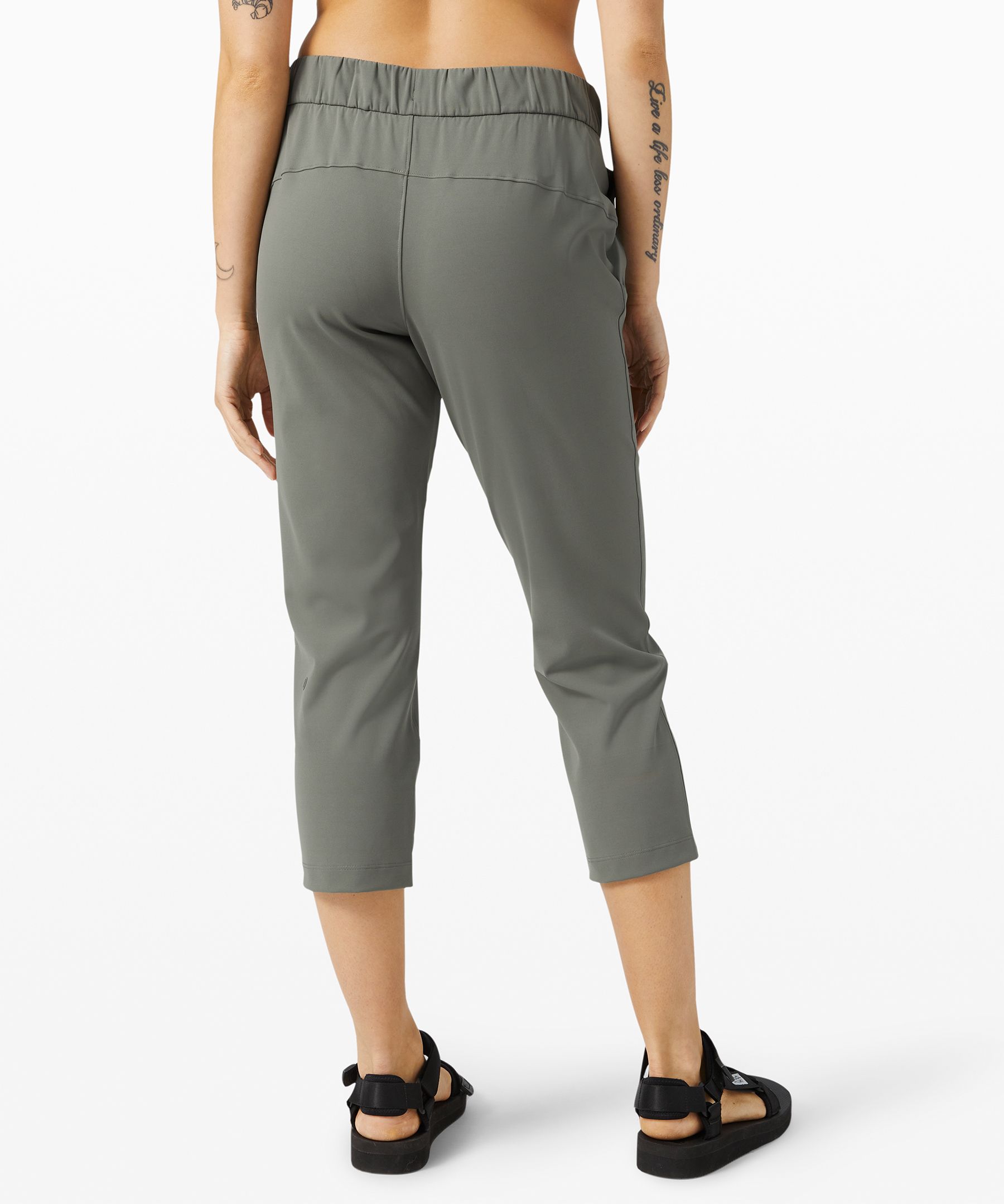 Lululemon On The Fly Crop Luxtreme Nebo