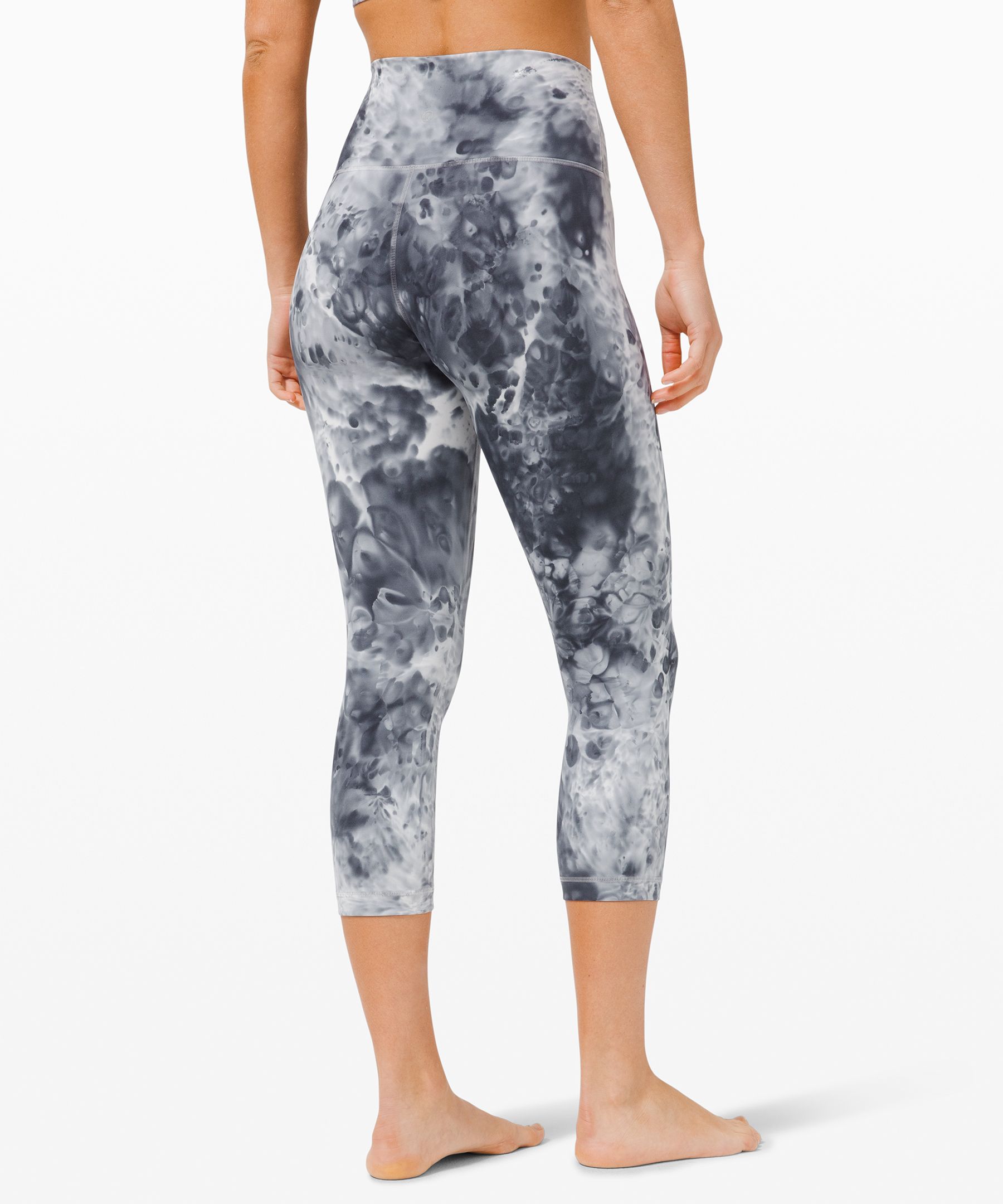 Blue tie dye lulu lemon leggings wunder under train