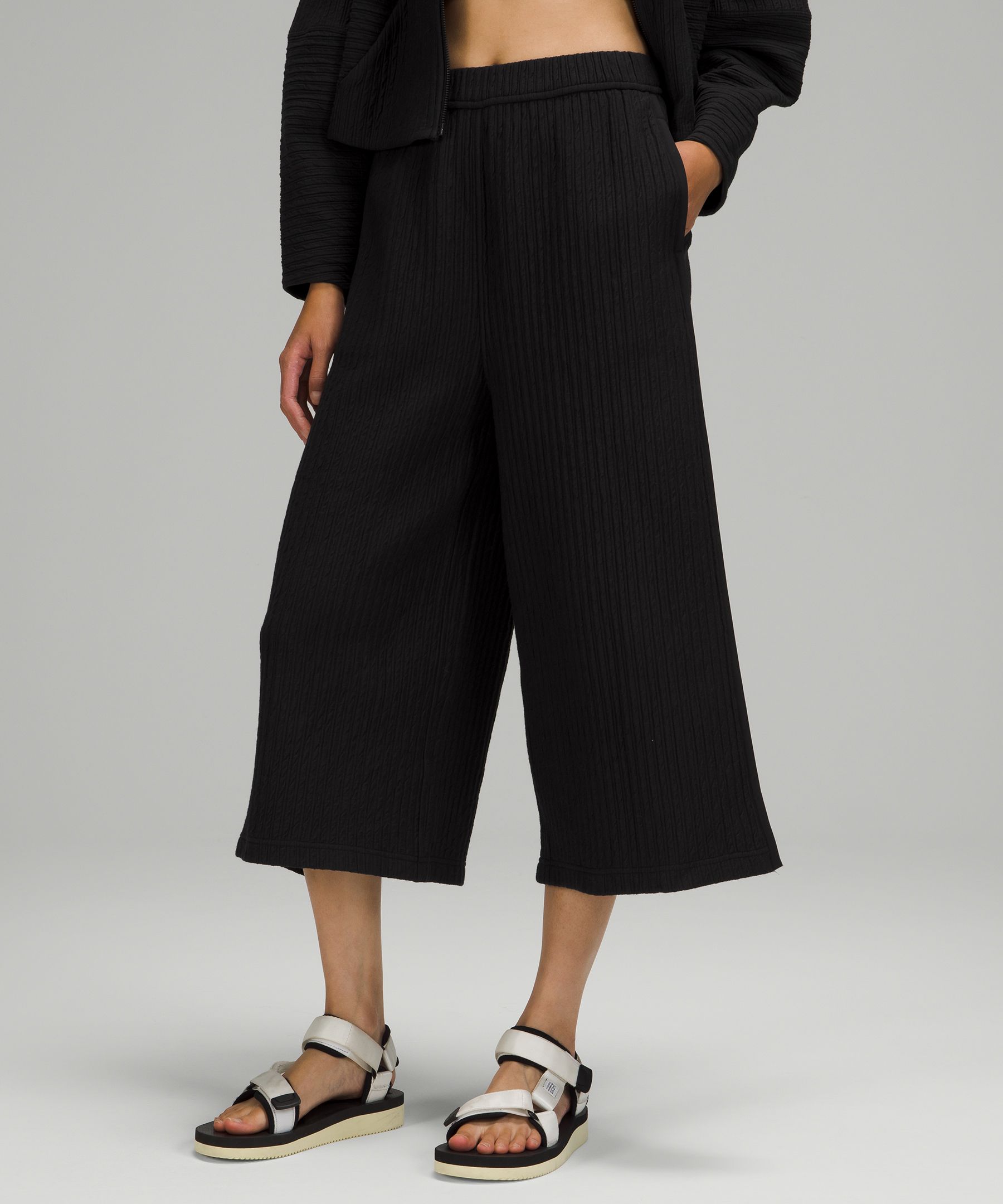 The High Rise Wide Leg Pant in Textured Stretch