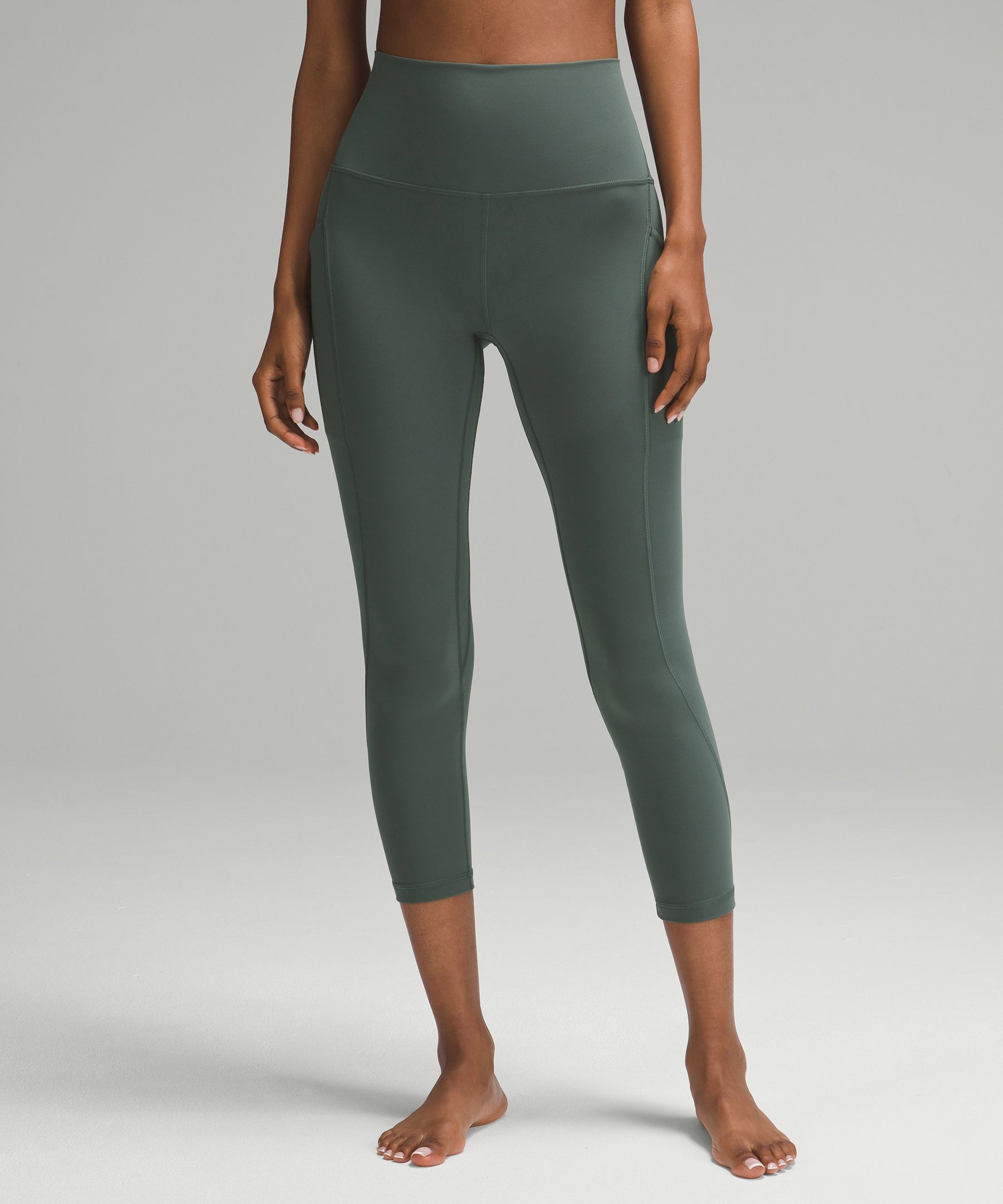 Lululemon crops sale with pockets