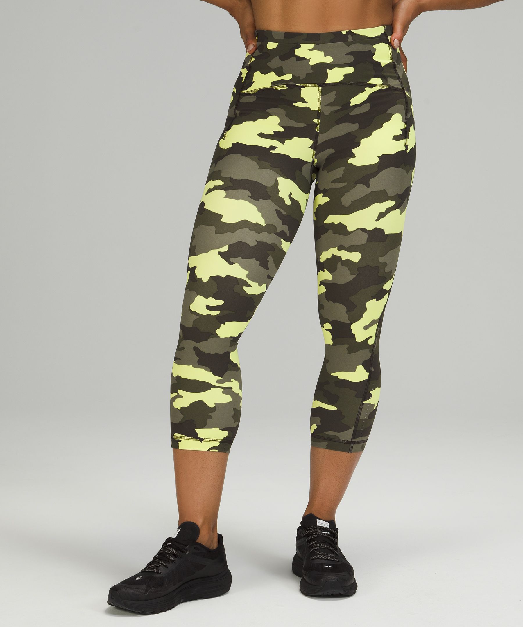 Green Camo Leggings for Women Army / Military Camouflage Pattern Mid Waist  Full Length Workout Pants Perfect for Running, Crossfit and Yoga -   Canada