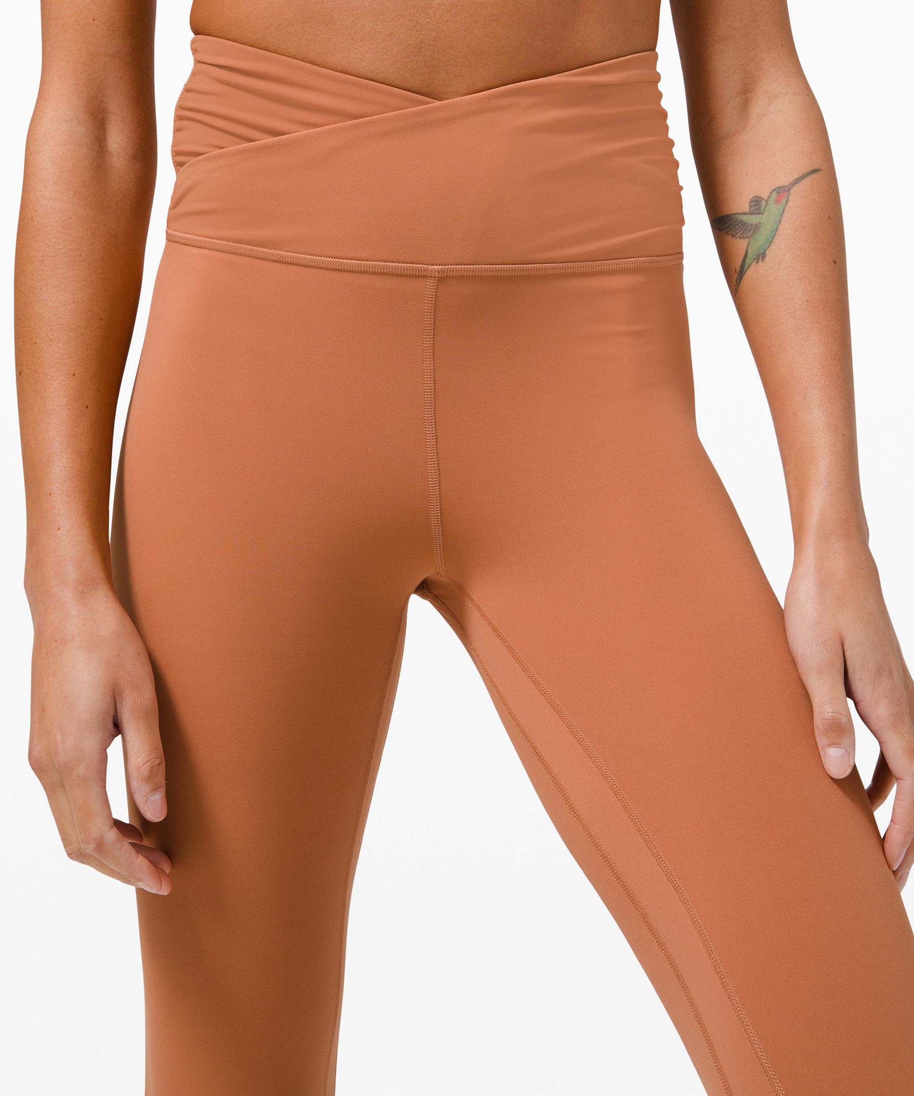 https://images.lululemon.com/is/image/lululemon/LW6BMXS_047755_4?size=800,800