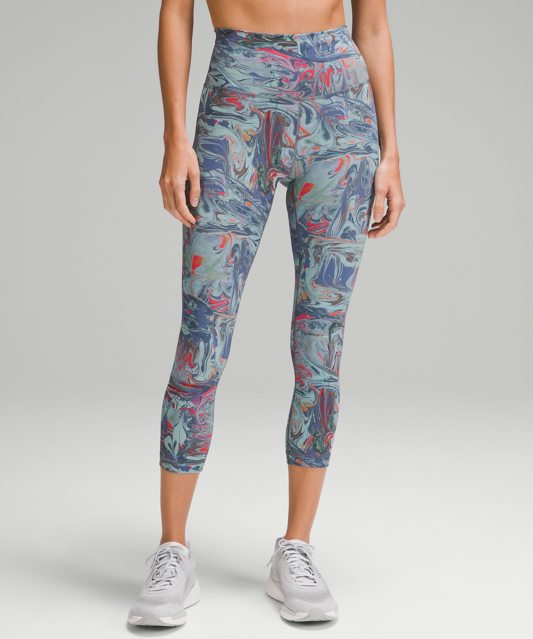 lululemon athletica, Pants & Jumpsuits, Lululemon 23 Capri Leggings