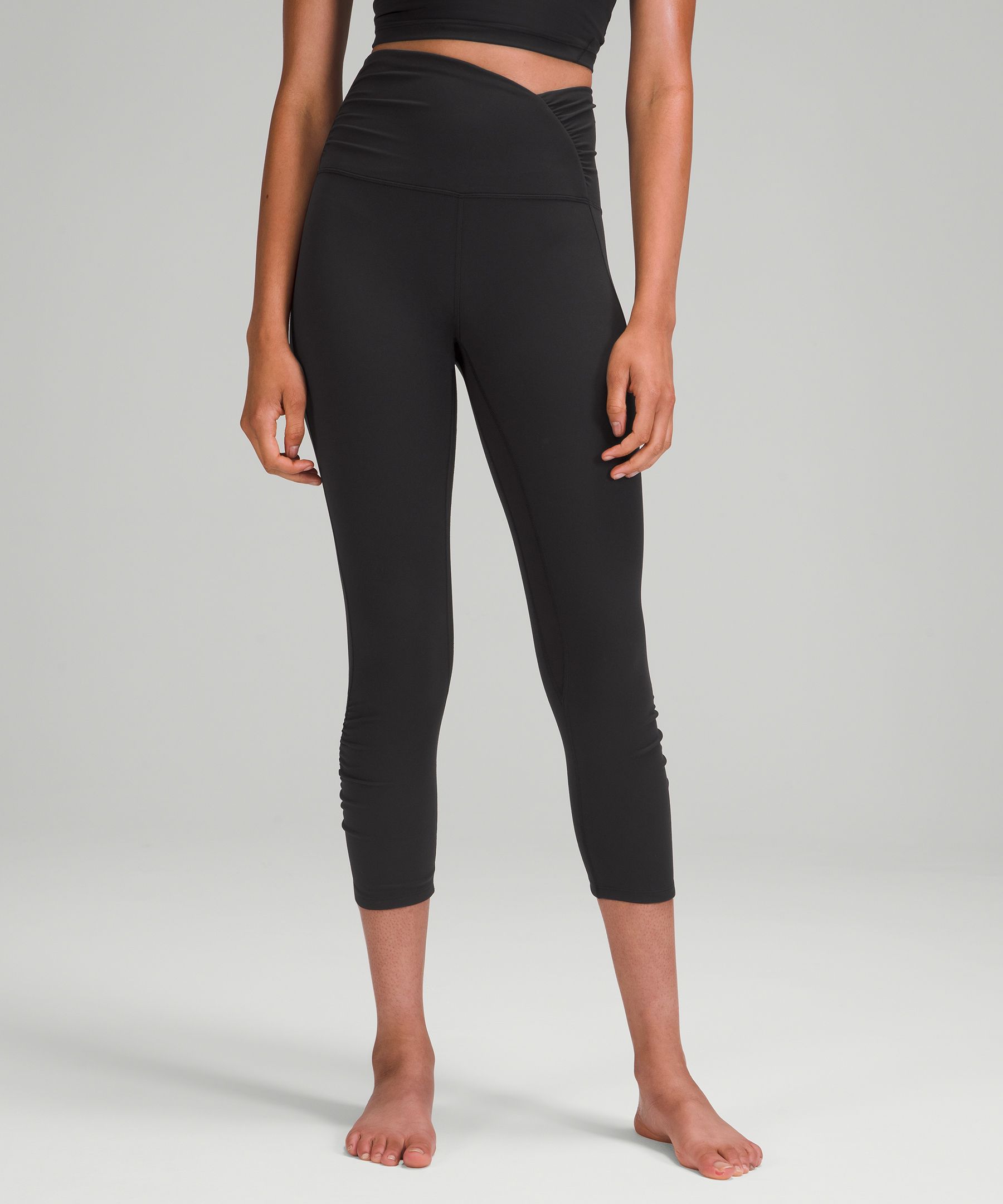 Ruched capri outlet leggings