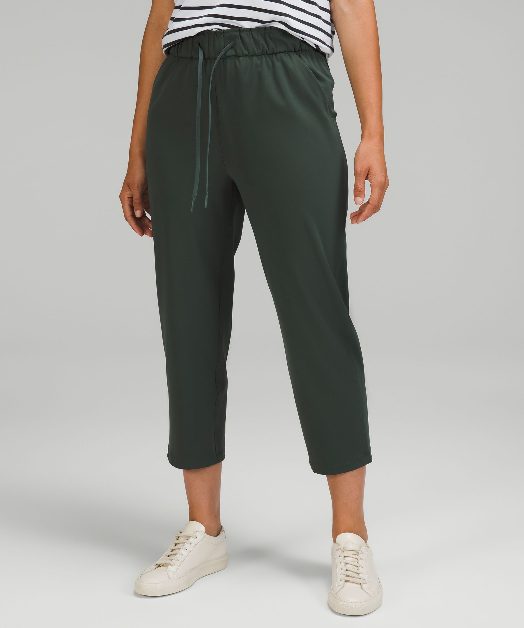 Stretch High-Rise Cropped Pant 23