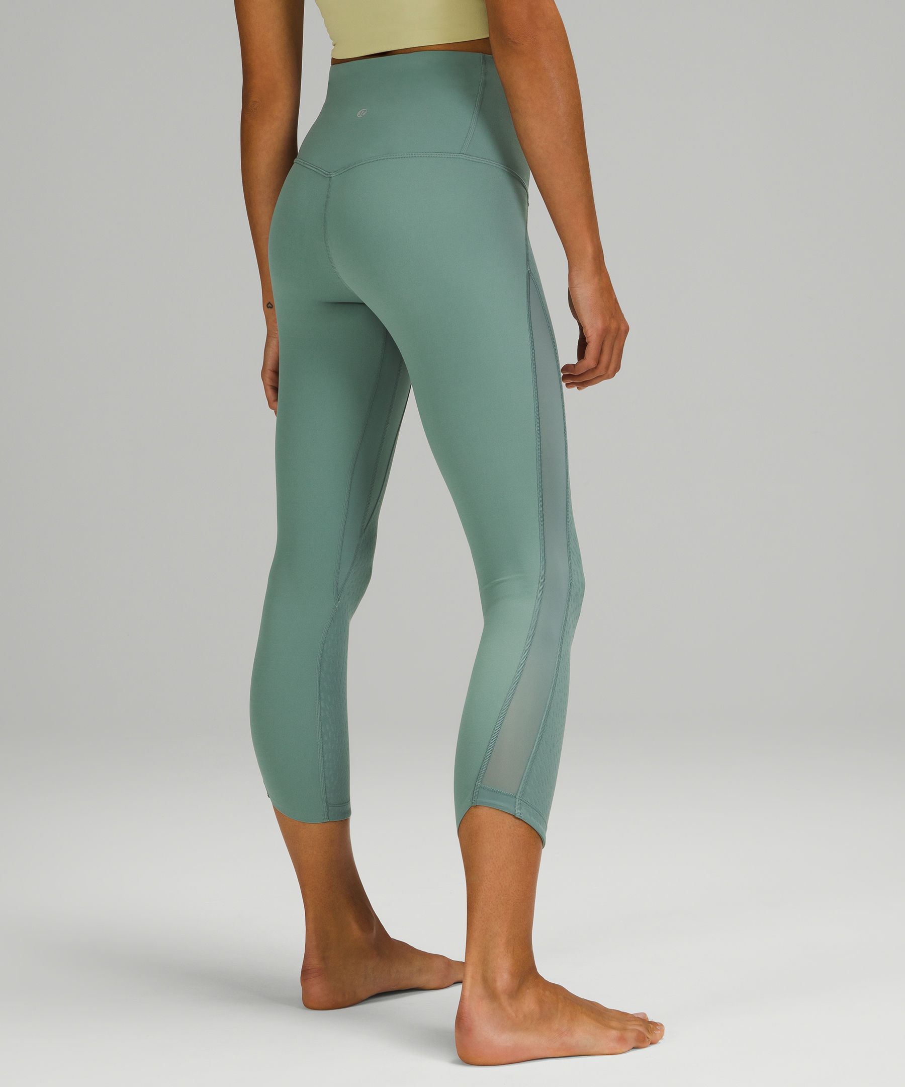 https://images.lululemon.com/is/image/lululemon/LW6BORS_043635_3