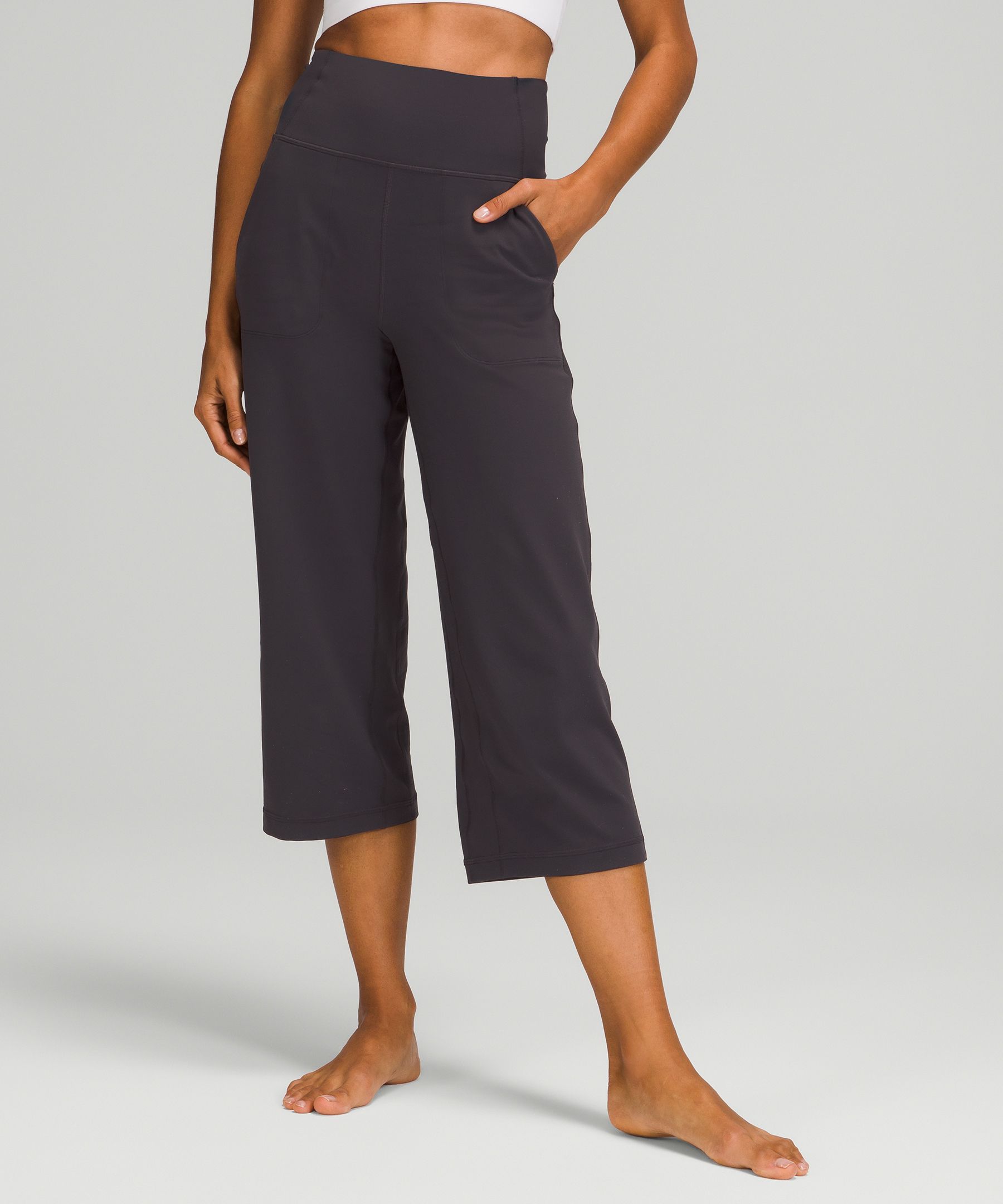 https://images.lululemon.com/is/image/lululemon/LW6BQWS_034267_1?size=800,800