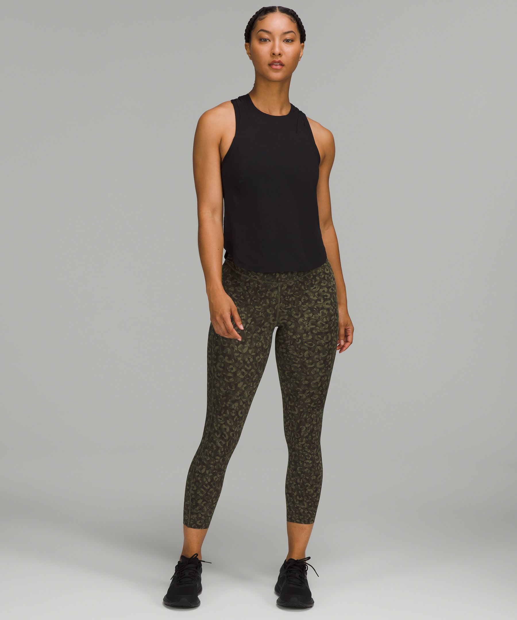 Lululemon Base Pace High-Rise Crop 23 Size 10 - Black