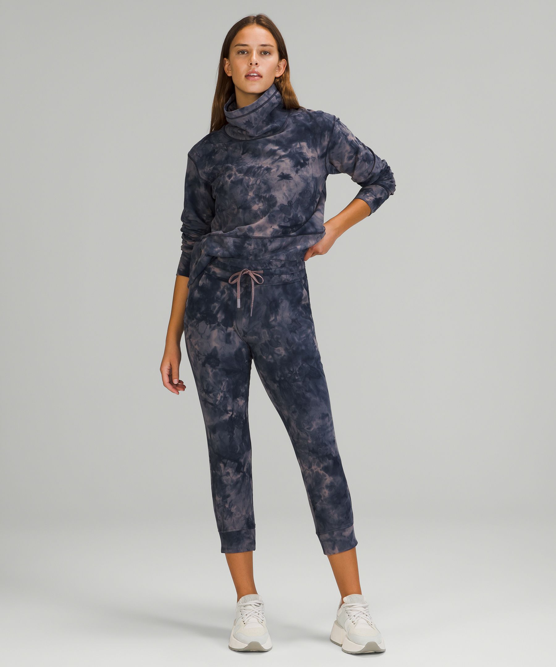 Lululemon Ready to Rulu Jogger Crop