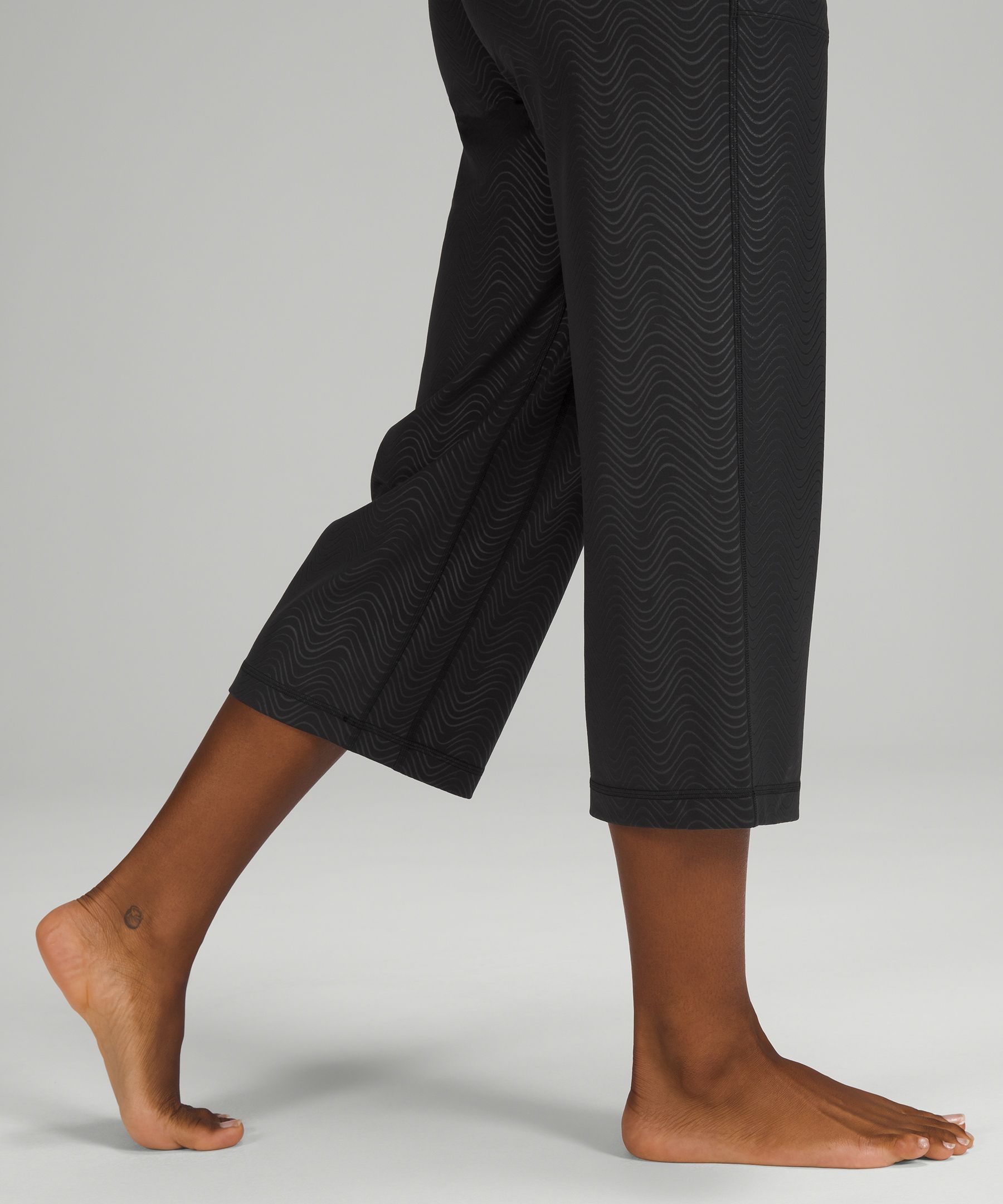 lululemon Align™ Super-High-Rise Wide-Leg Crop 23" | Women's Leggings/Tights