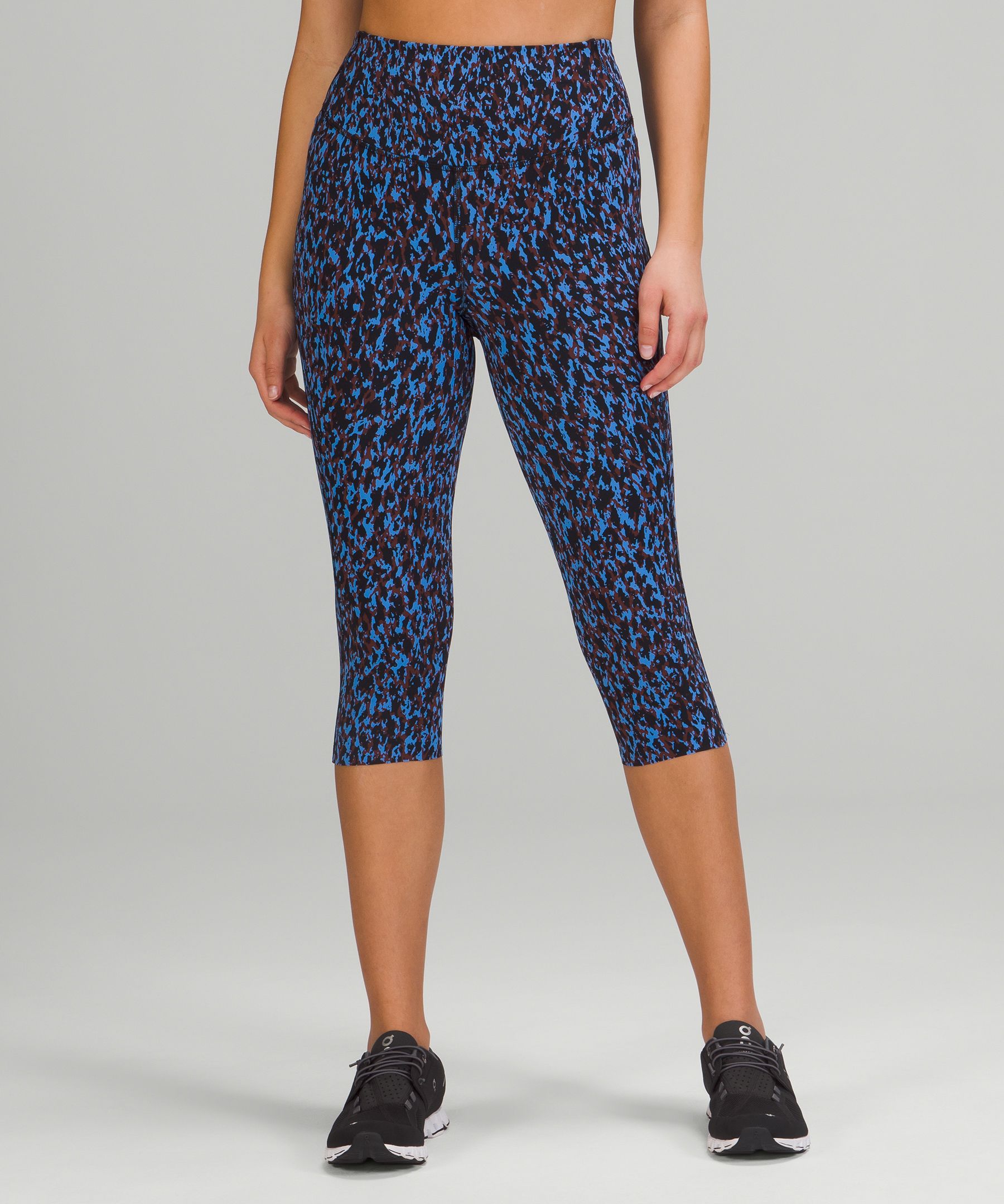 Base Pace High-Rise Crop 17"