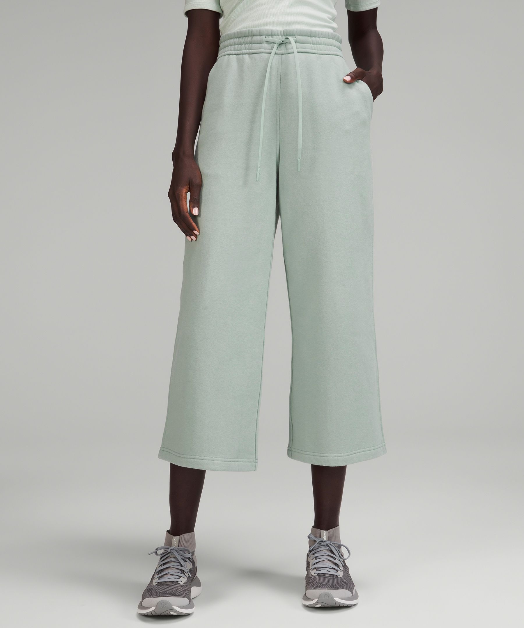 Lululemon Loungeful High-rise Wide Leg Crop