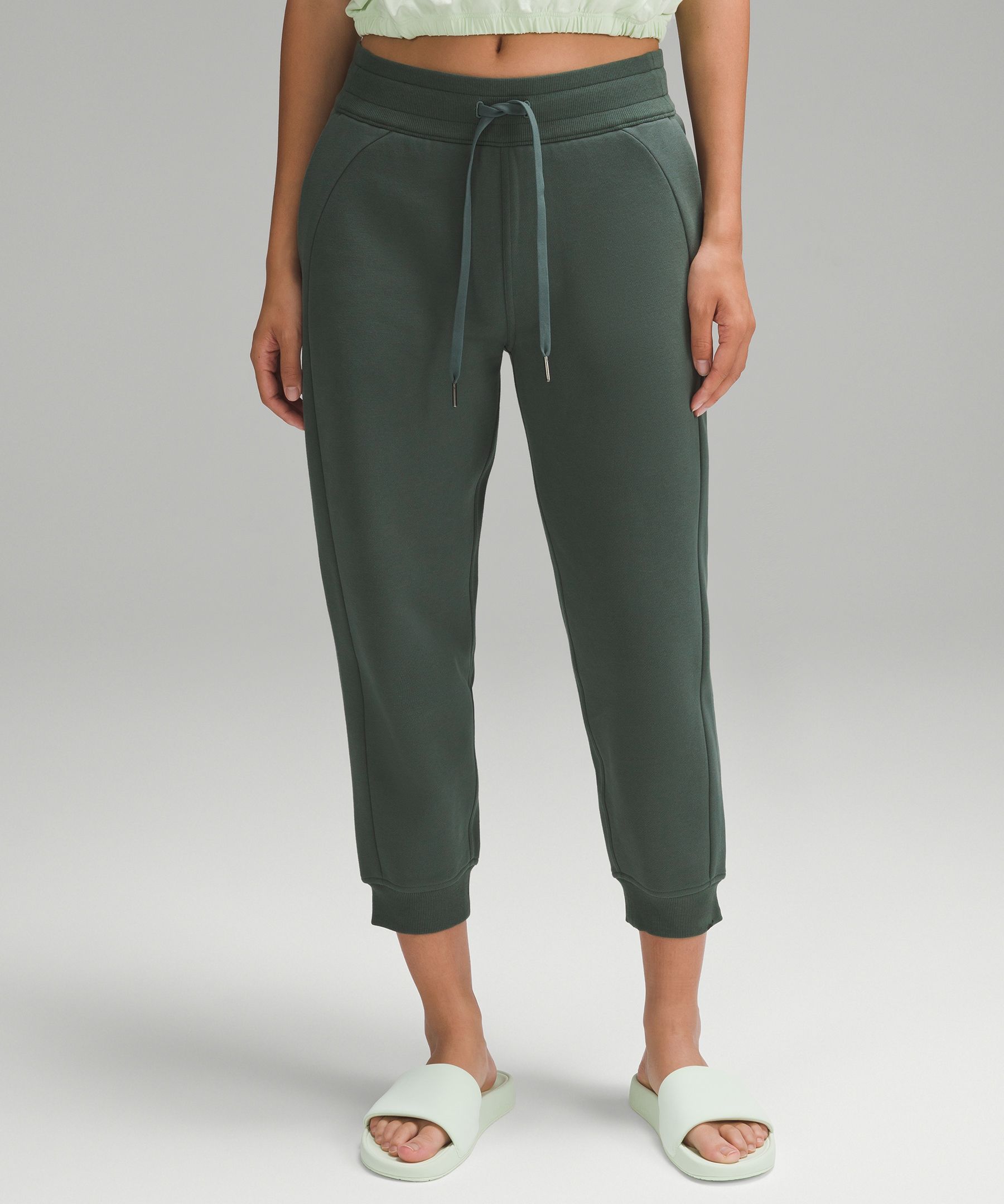 Lululemon green joggers new arrivals