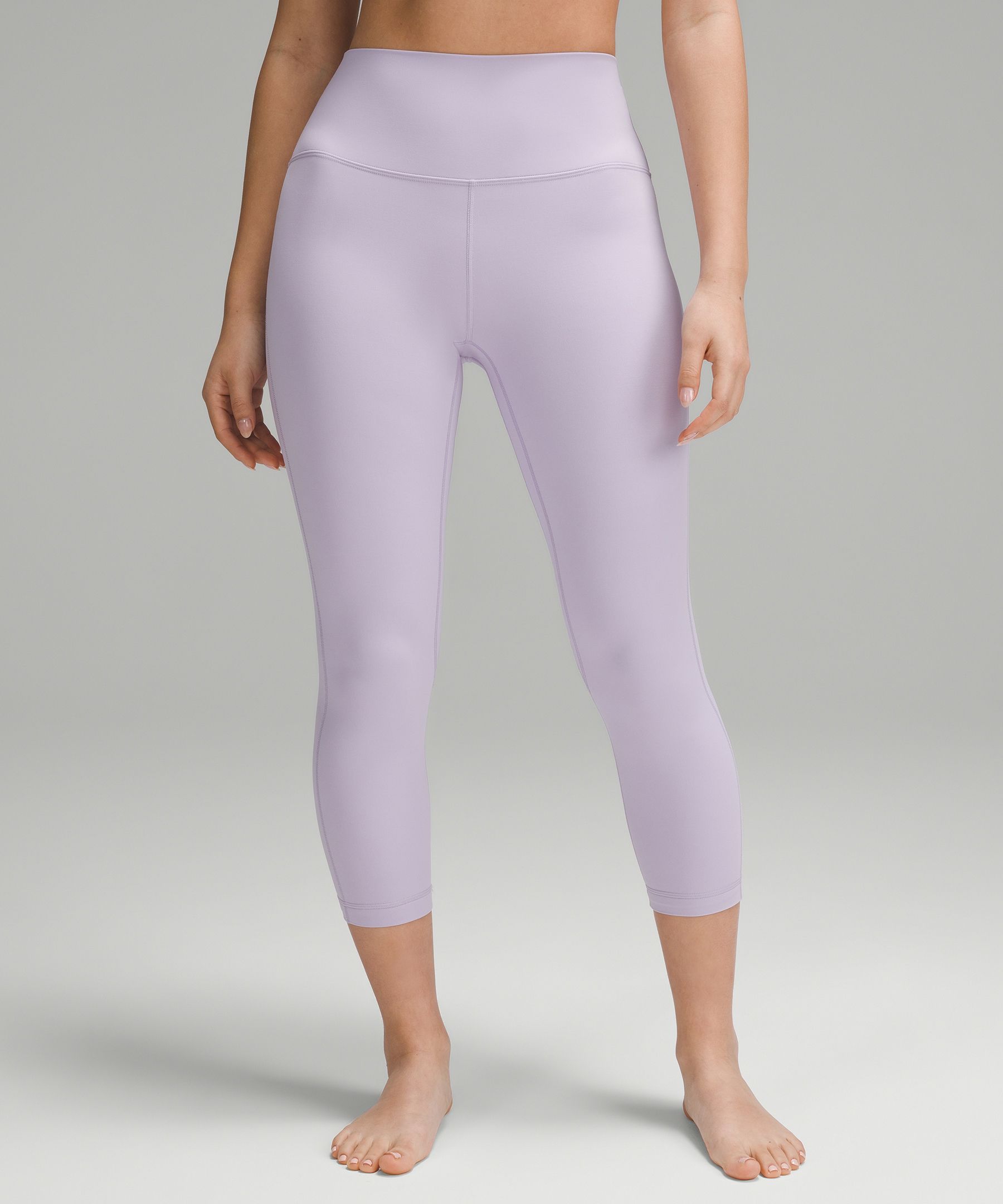 Sage Collective Crop Leggings 23” Inseam in Lilac (M)