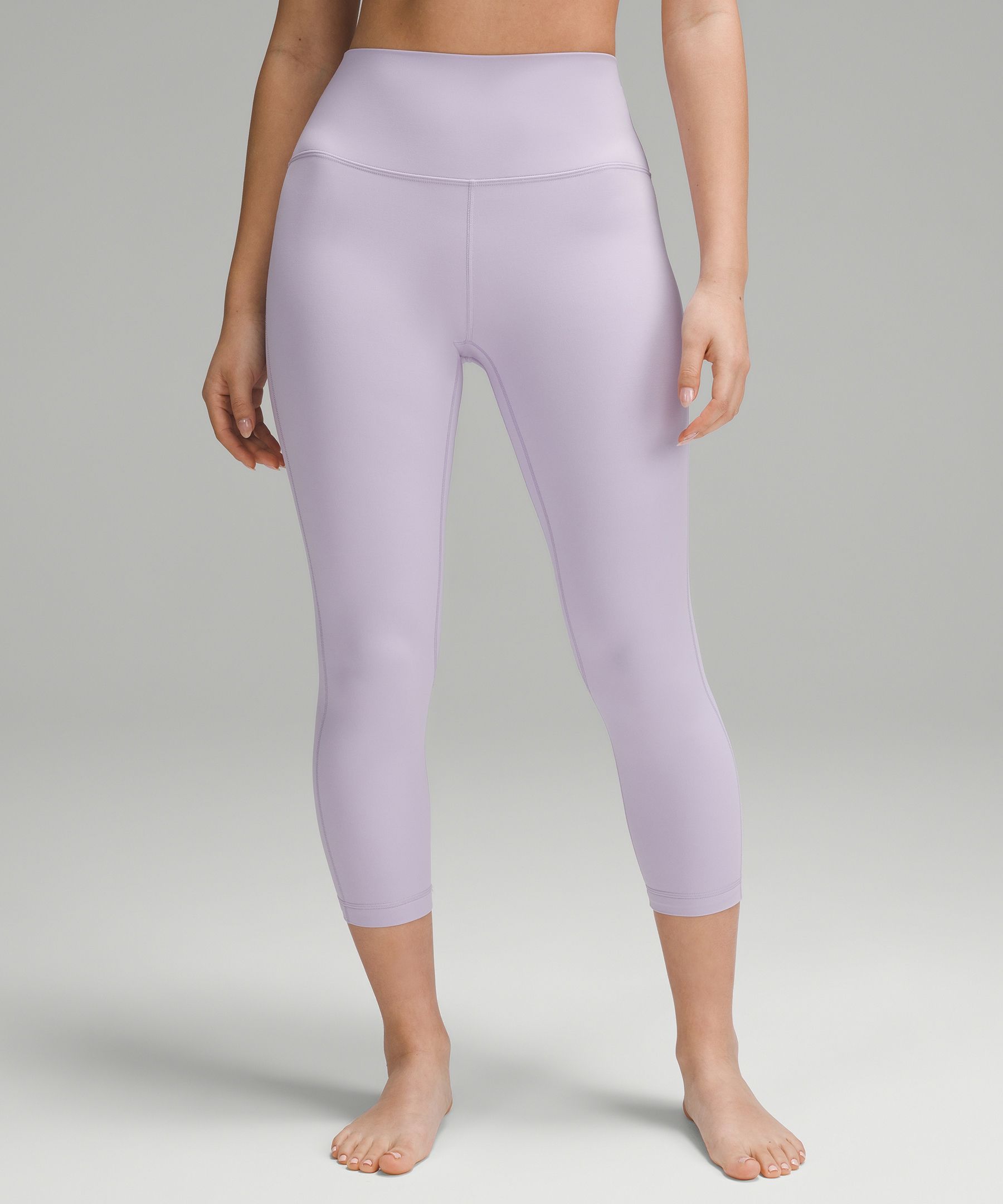 I'm so conflicted on these 😭 love the colour but not the double lining sonic  pink align 25 (8) and SP FTBS (8) : r/lululemon