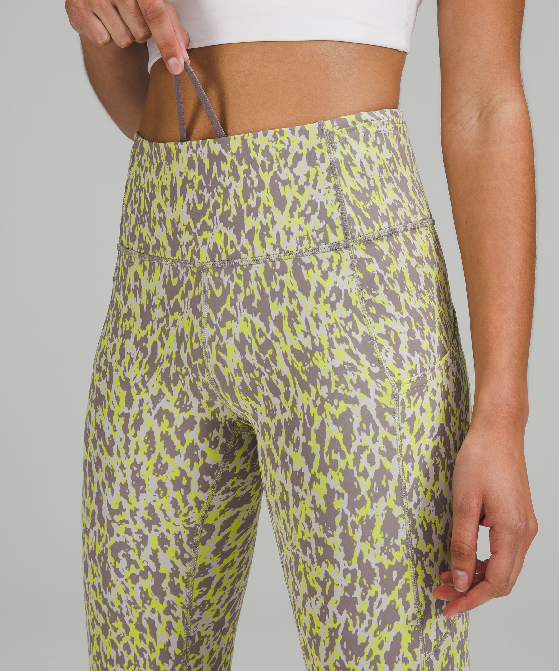 Fast and Free High-Rise Crop 19" *7 Pocket