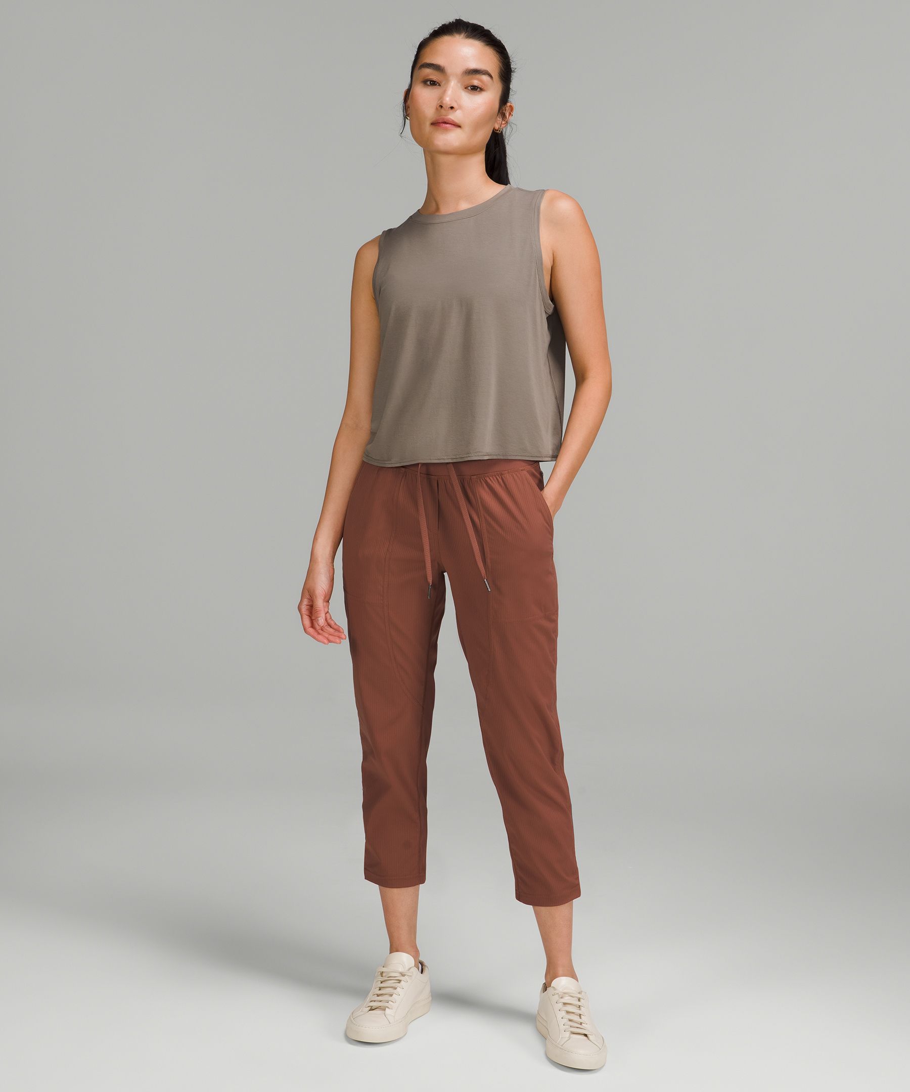 BNWT Lululemon Dance Studio Mid-Rise Cropped Pant 23 *Asia Fit