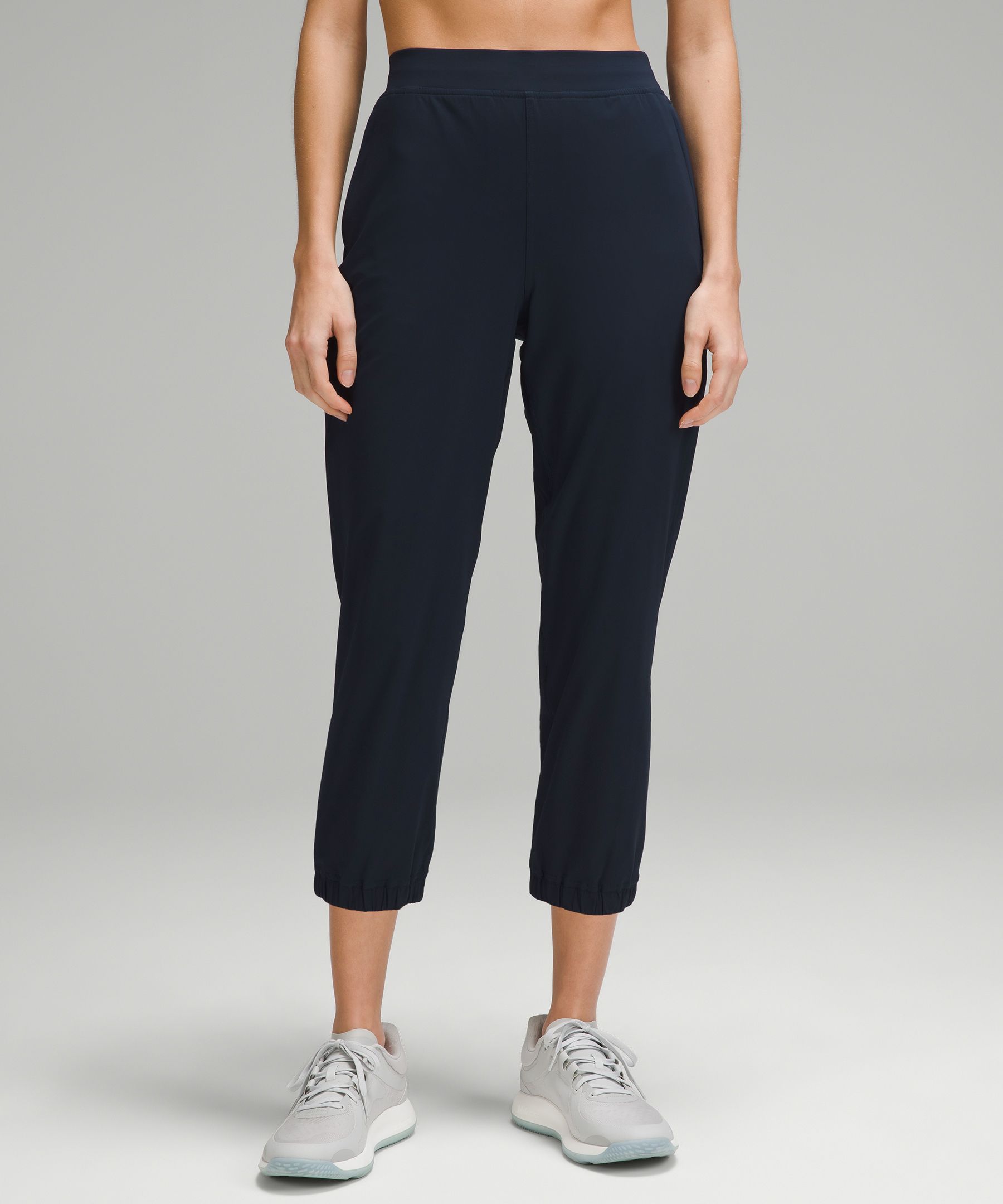 LULULEMON ADAPTED STATE jogger, black size us 8 / 12 UK £65.00