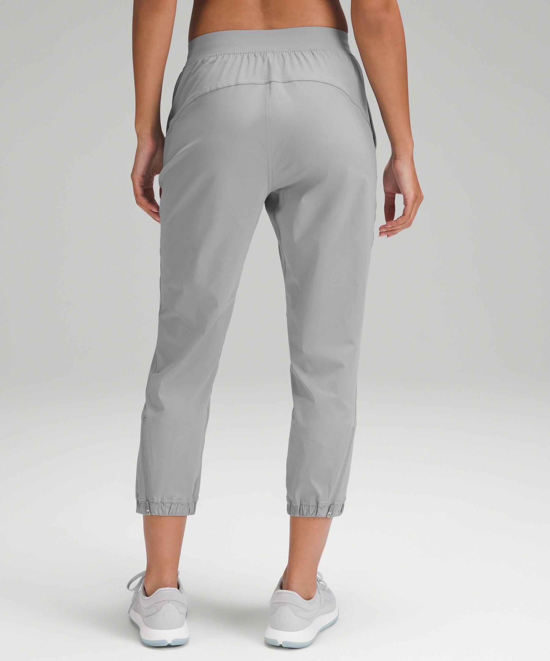 Women's Crested Adapted State High Rise Jogger Carbon - UBC Bookstore