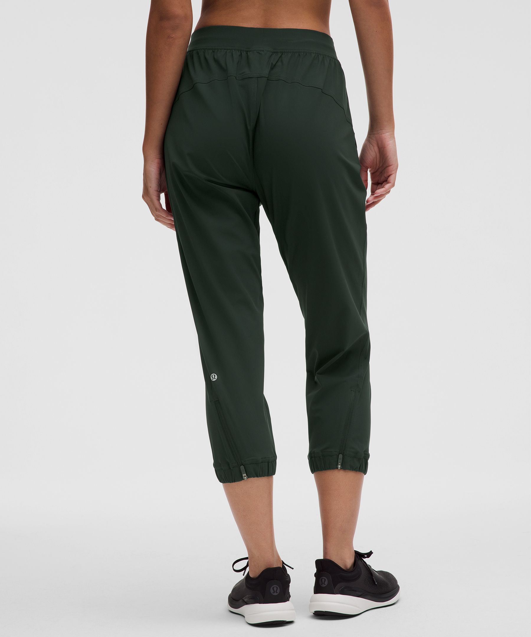 【新品】タグ付き lululemon Adapted State ジョガー S 新品】タグ付き lululemon Adapted State ジョガー S Lululemon